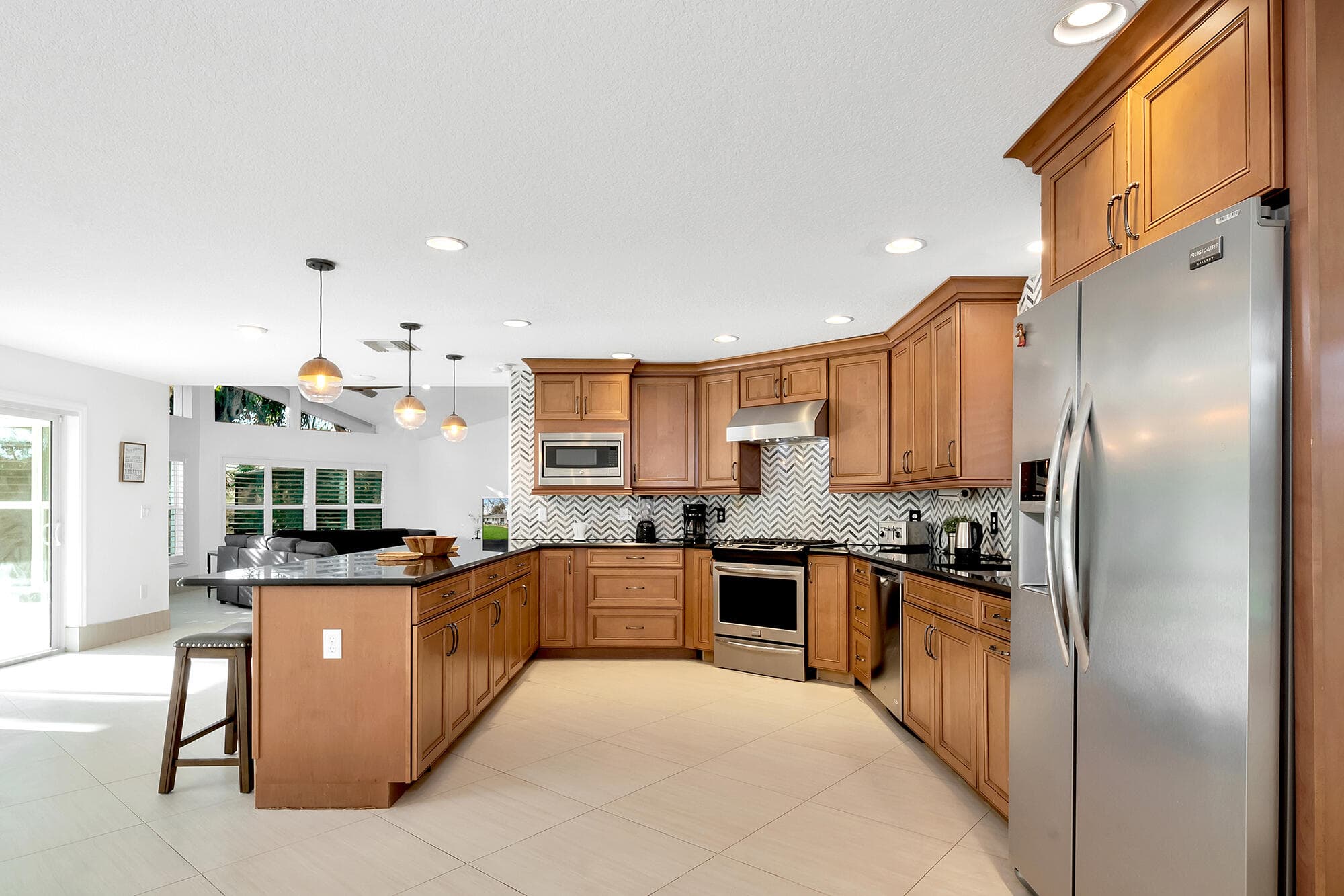 3781 S 25th Street, Fort Pierce, FL 34981 — photo 8 of 53
