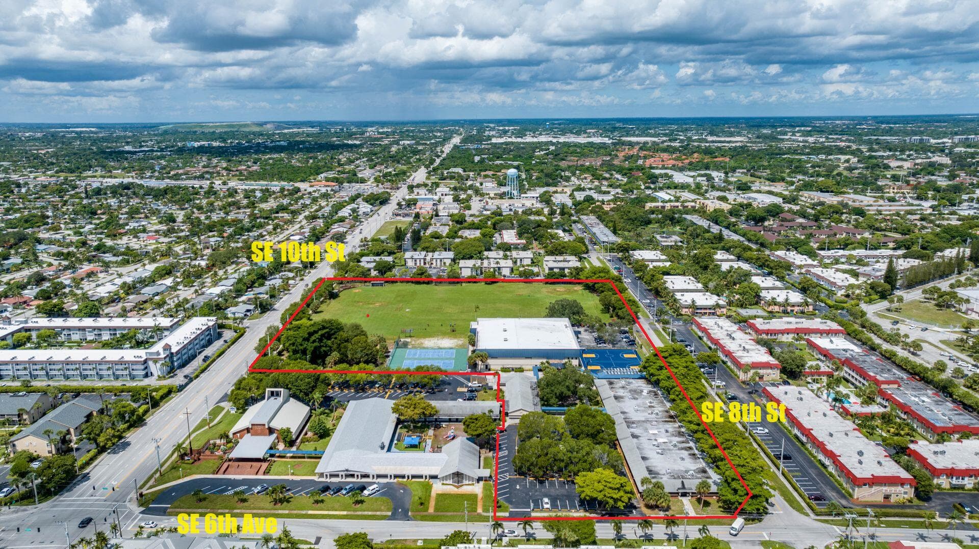 959 SE 6th Avenue, Deerfield Beach, FL 33441 — photo 1 of 61