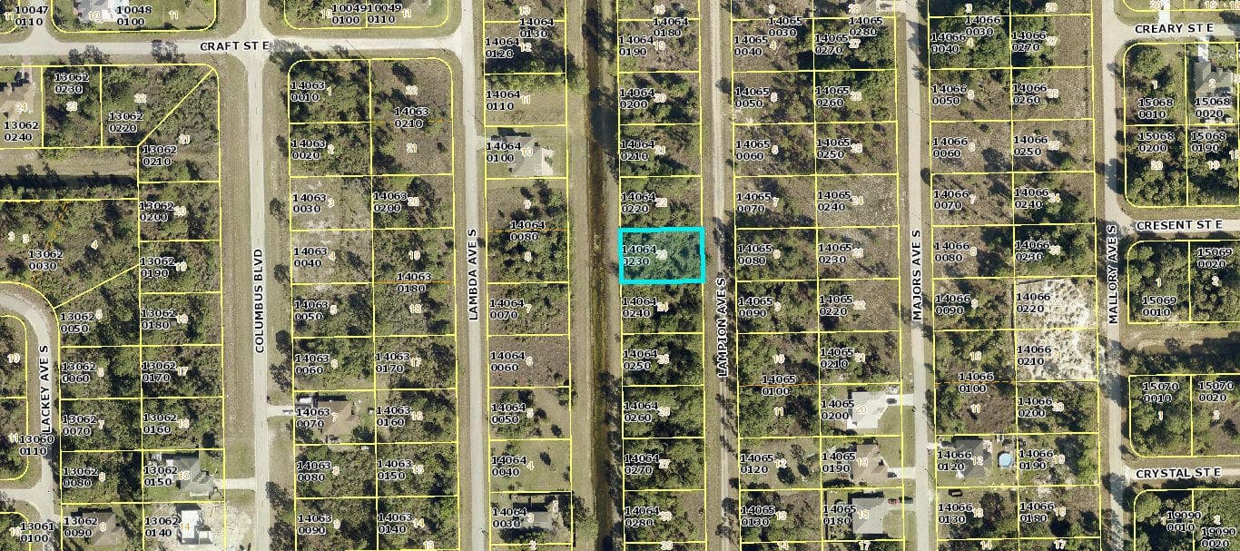 430 Lampion Avenue S, Lehigh Acres, FL 33974 — photo 2 of 3