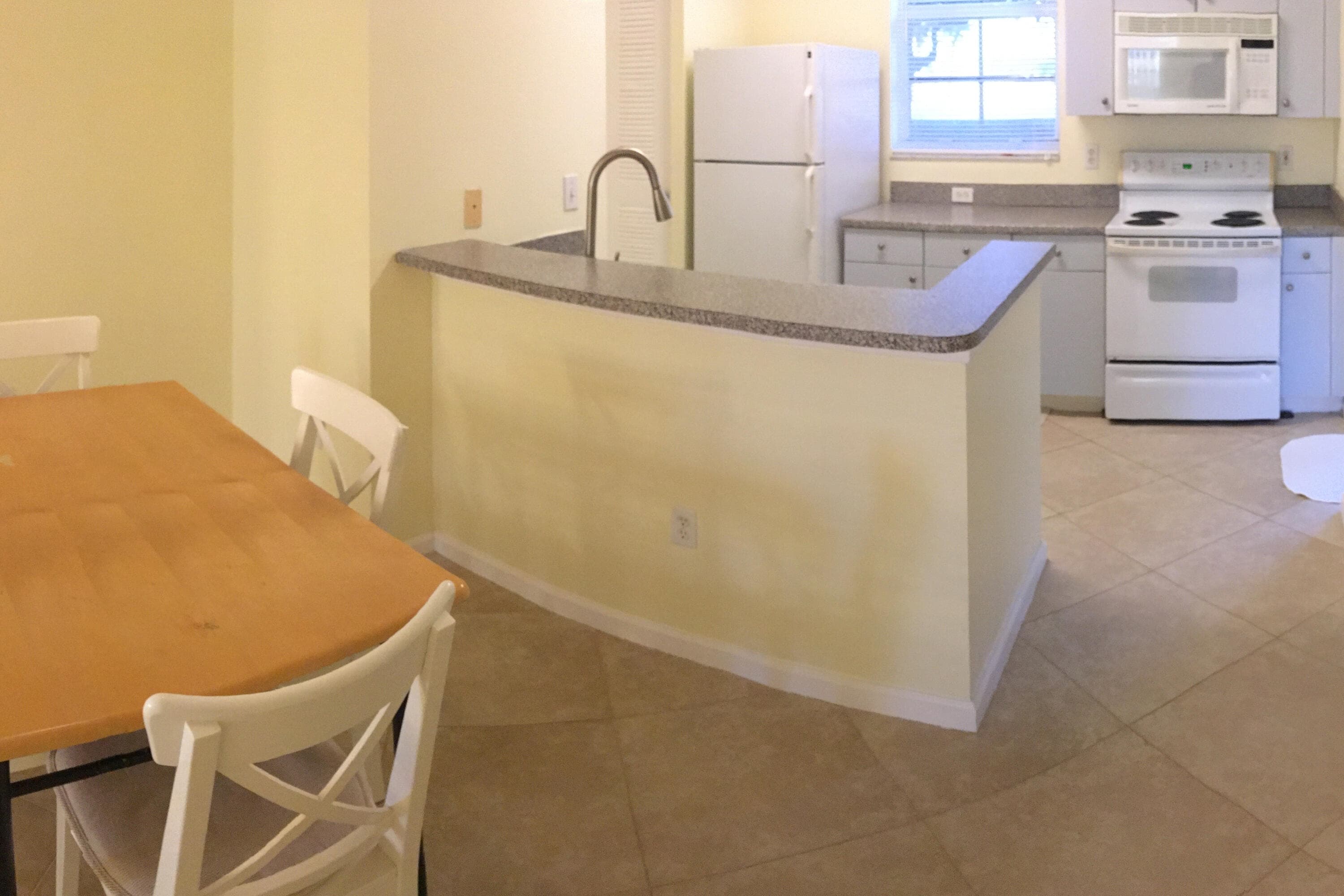 1054 University Boulevard 10, Jupiter, FL 33458 — photo 3 of 8