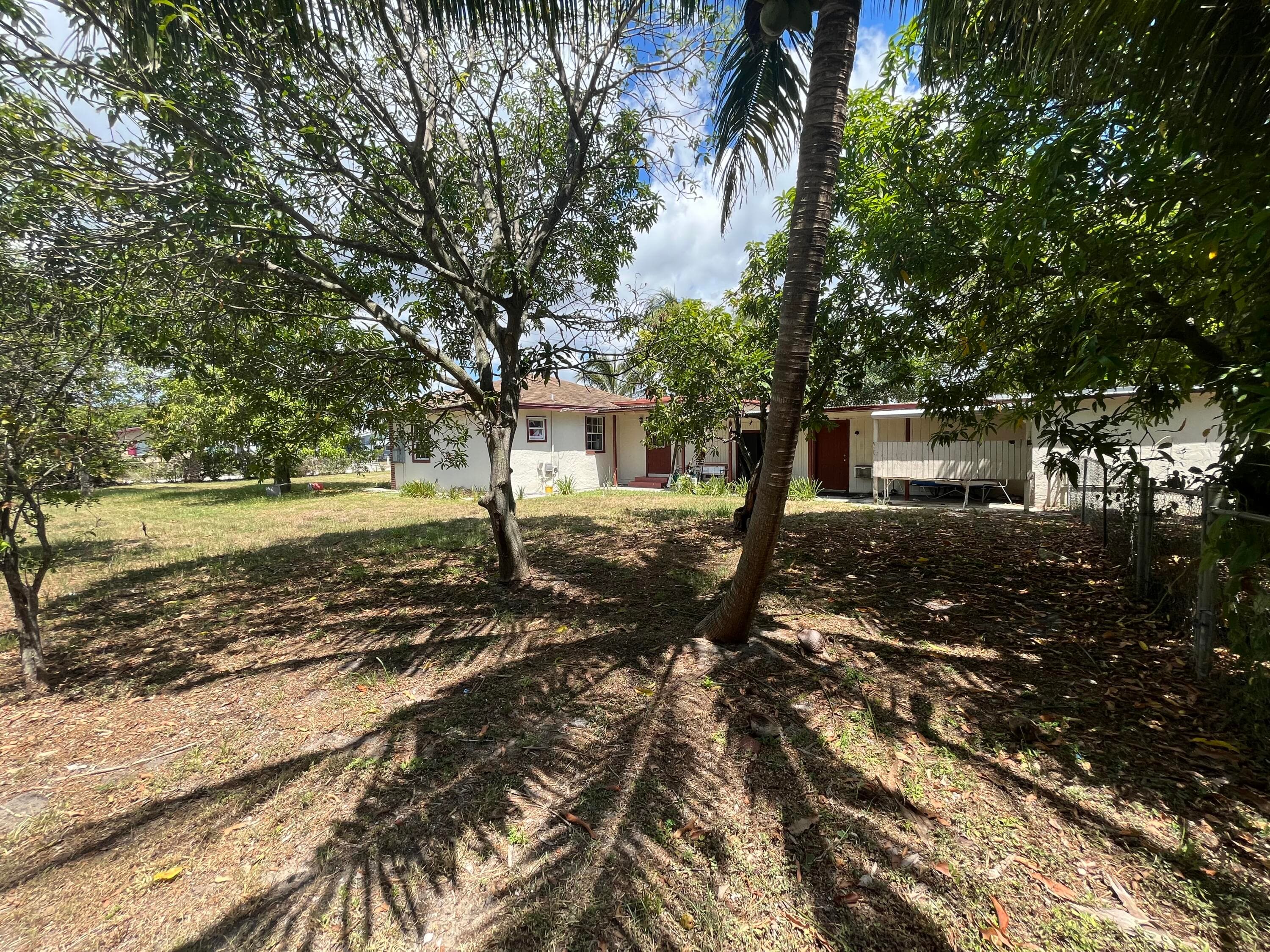 821 SW 4th Avenue, Delray Beach, FL 33444 — photo 13 of 20
