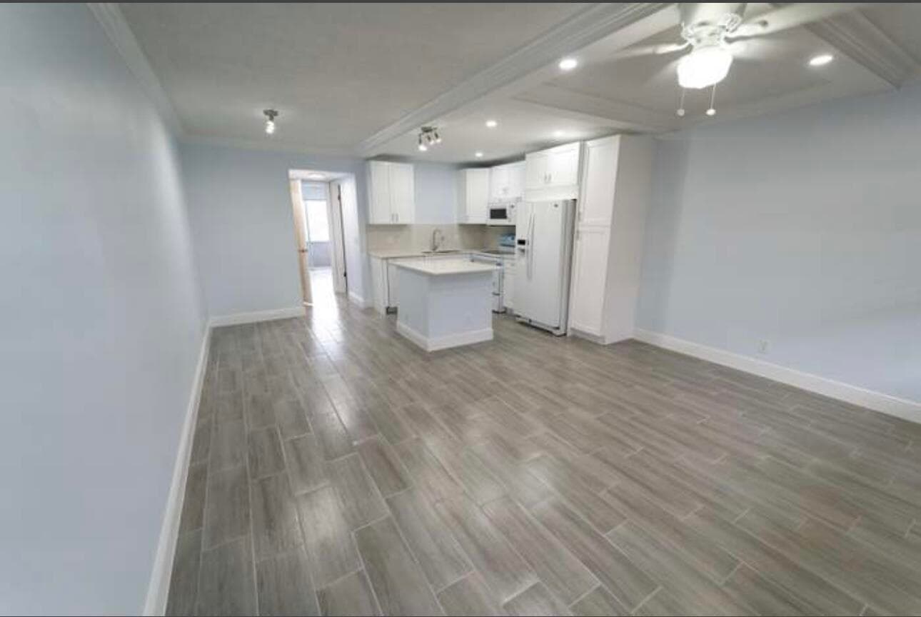 309 Windsor N, West Palm Beach, FL 33417 — photo 4 of 12
