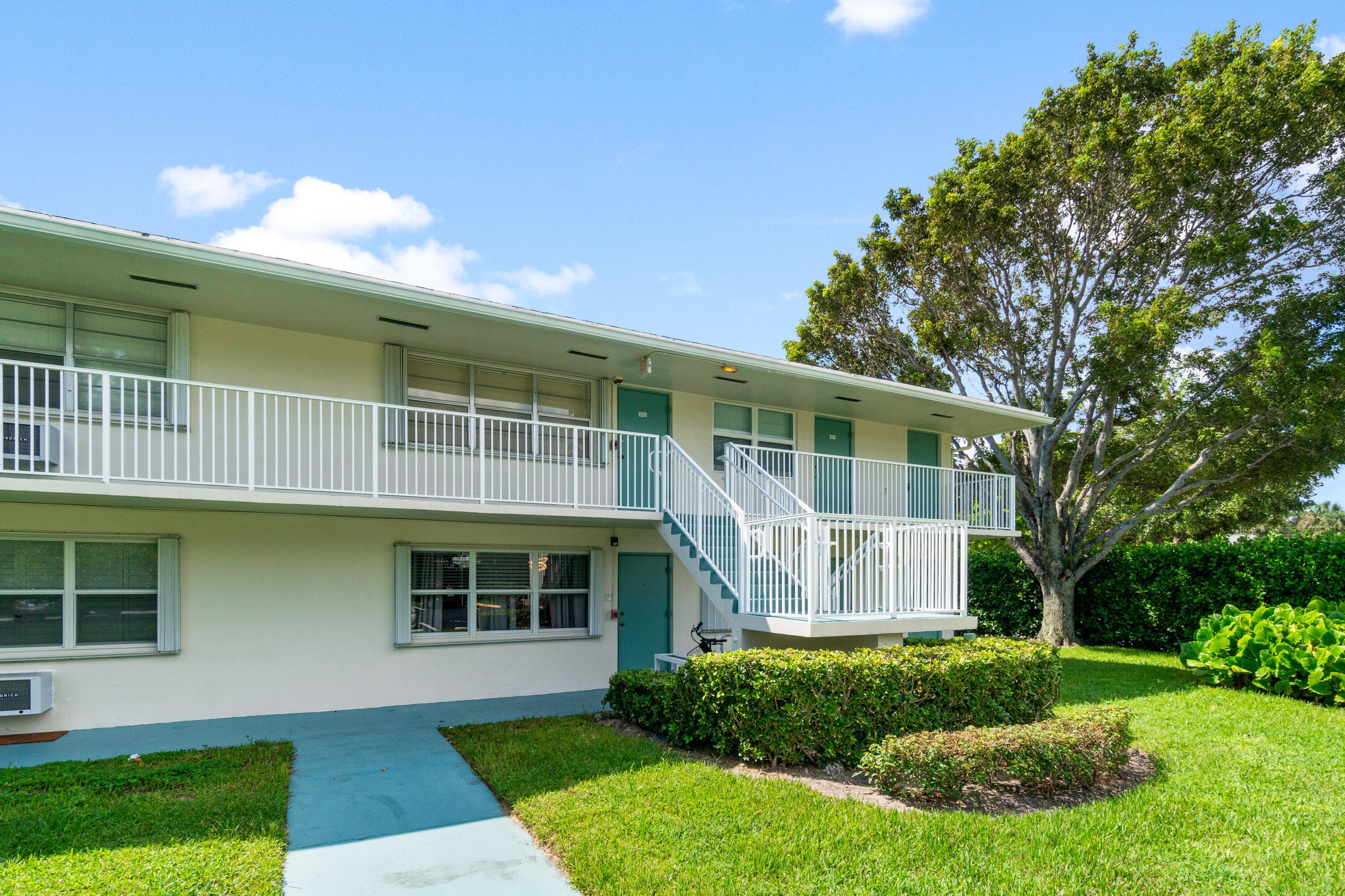 340 Horizons W 102, Boynton Beach, FL 33435 — photo 20 of 33