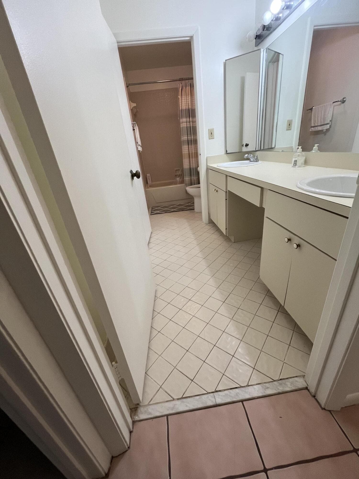 172 Meadows Drive, Boynton Beach, FL 33436 — photo 9 of 15