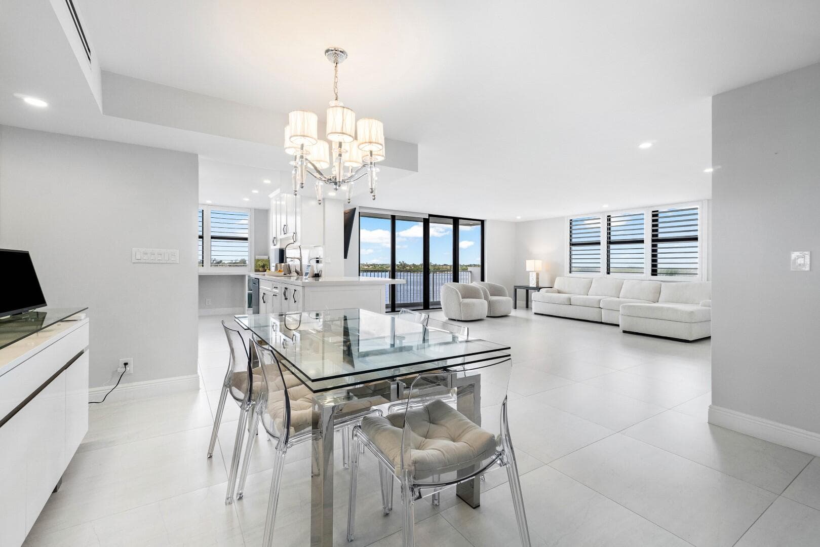 2860 S Ocean Boulevard 506, Palm Beach, FL 33480 — photo 5 of 35