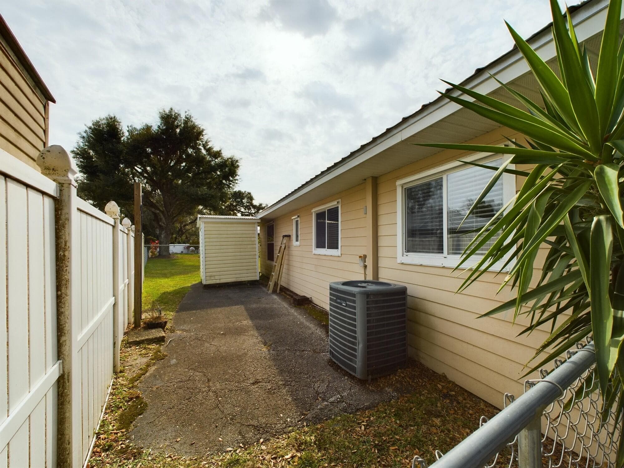 1517 SW 7th Avenue, Okeechobee, FL 34974 — photo 46 of 51