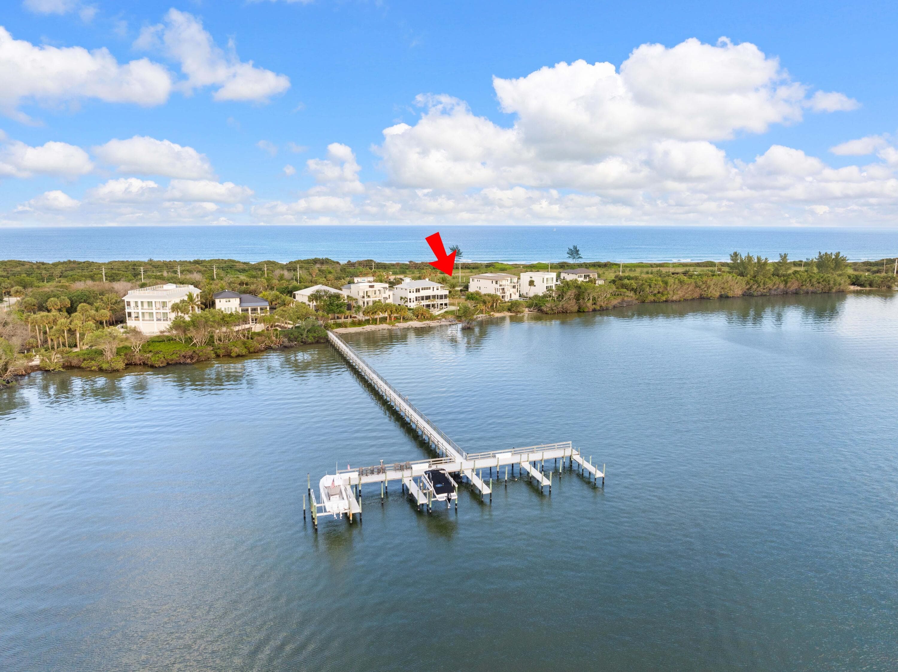 7671 Pelican Pointe Drive, Jensen Beach, FL 34957 — photo 4 of 15