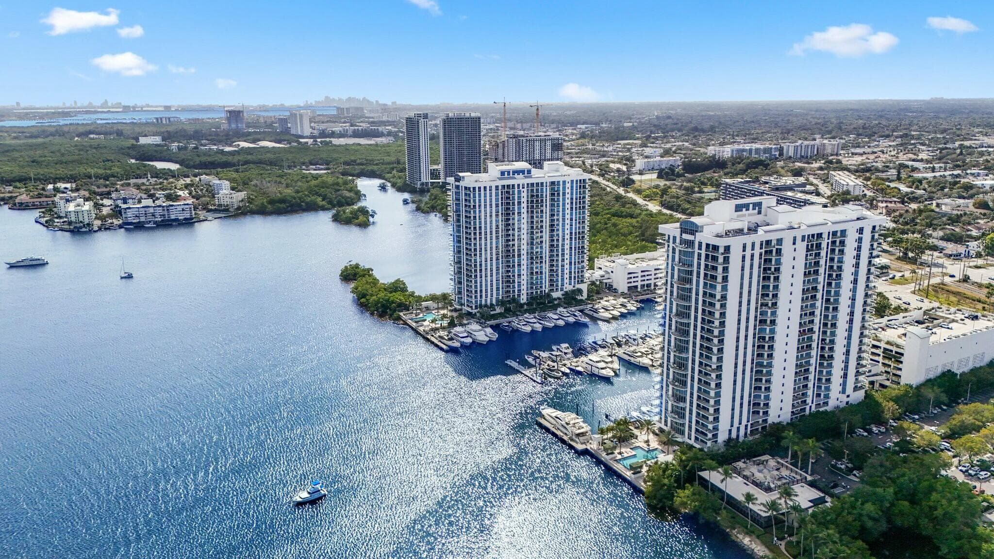 17301 Biscayne Boulevard 707, North Miami Beach, FL 33160 — photo 53 of 62