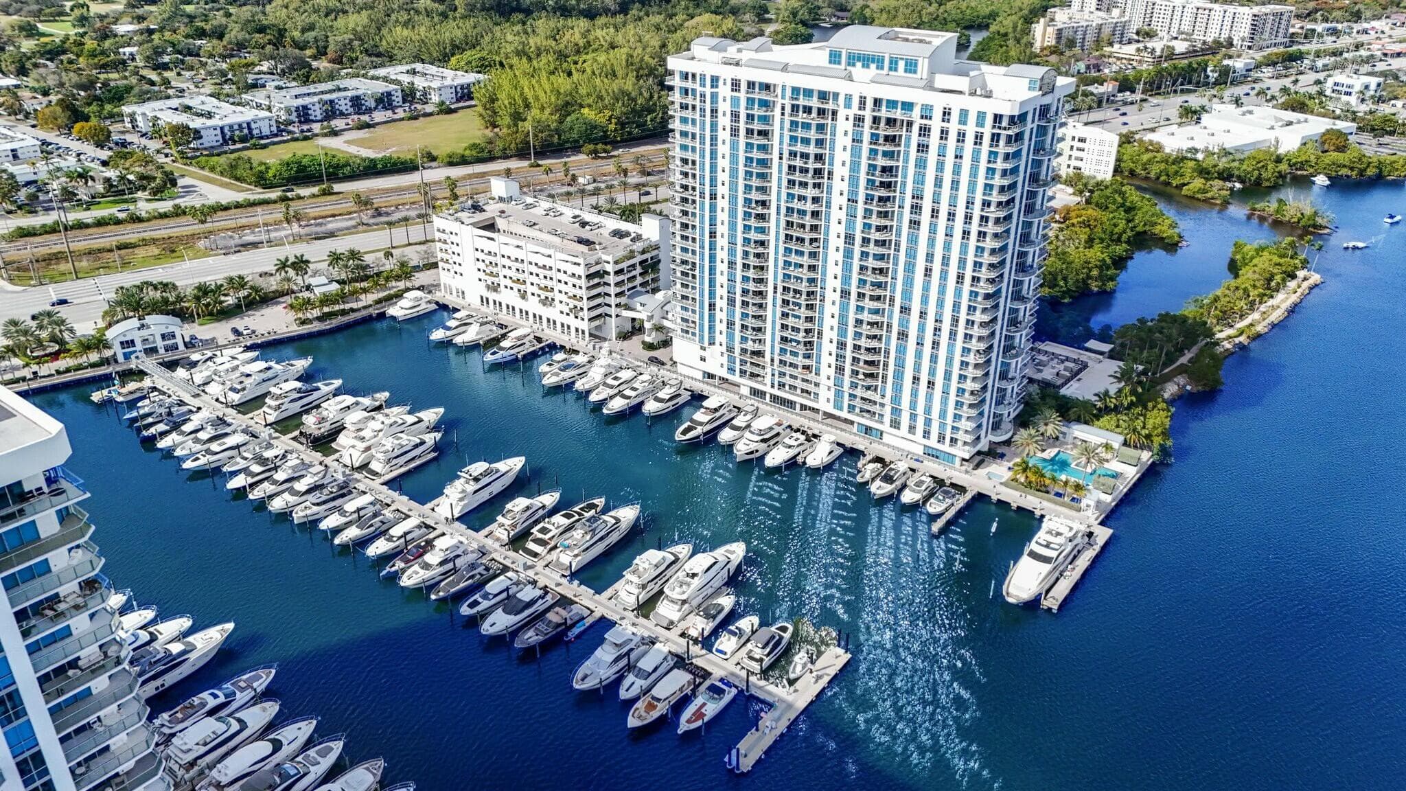 17301 Biscayne Boulevard 707, North Miami Beach, FL 33160 — photo 54 of 62