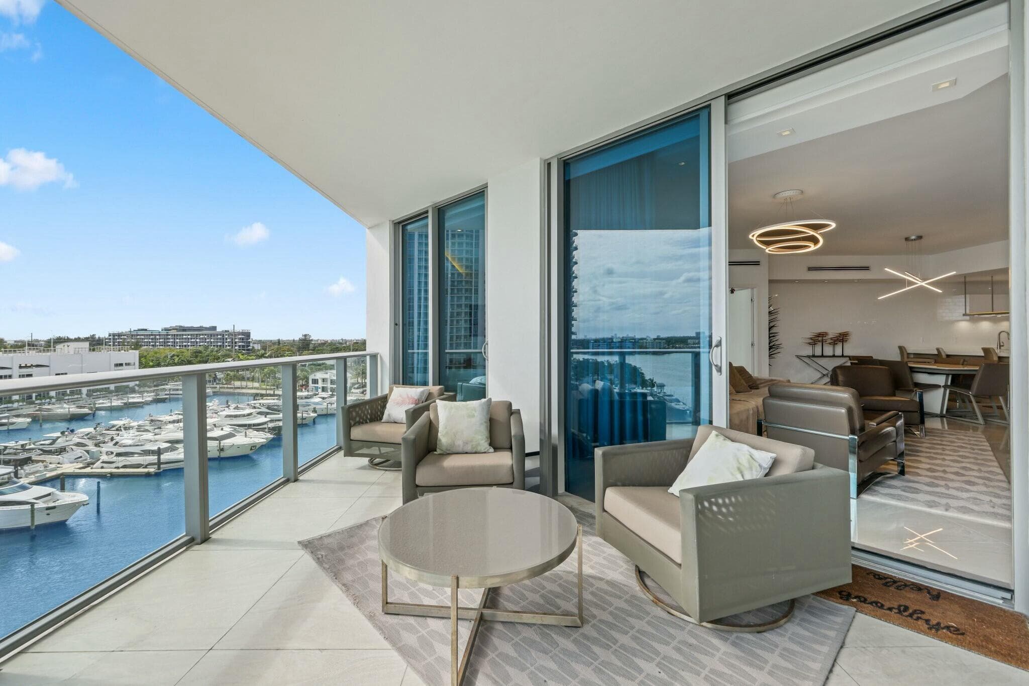 17301 Biscayne Boulevard 707, North Miami Beach, FL 33160 — photo 30 of 62