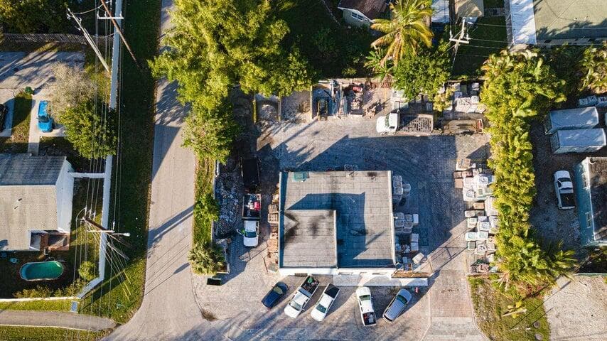 3109 2nd Avenue N, Palm Springs, FL 33461 — photo 1 of 17