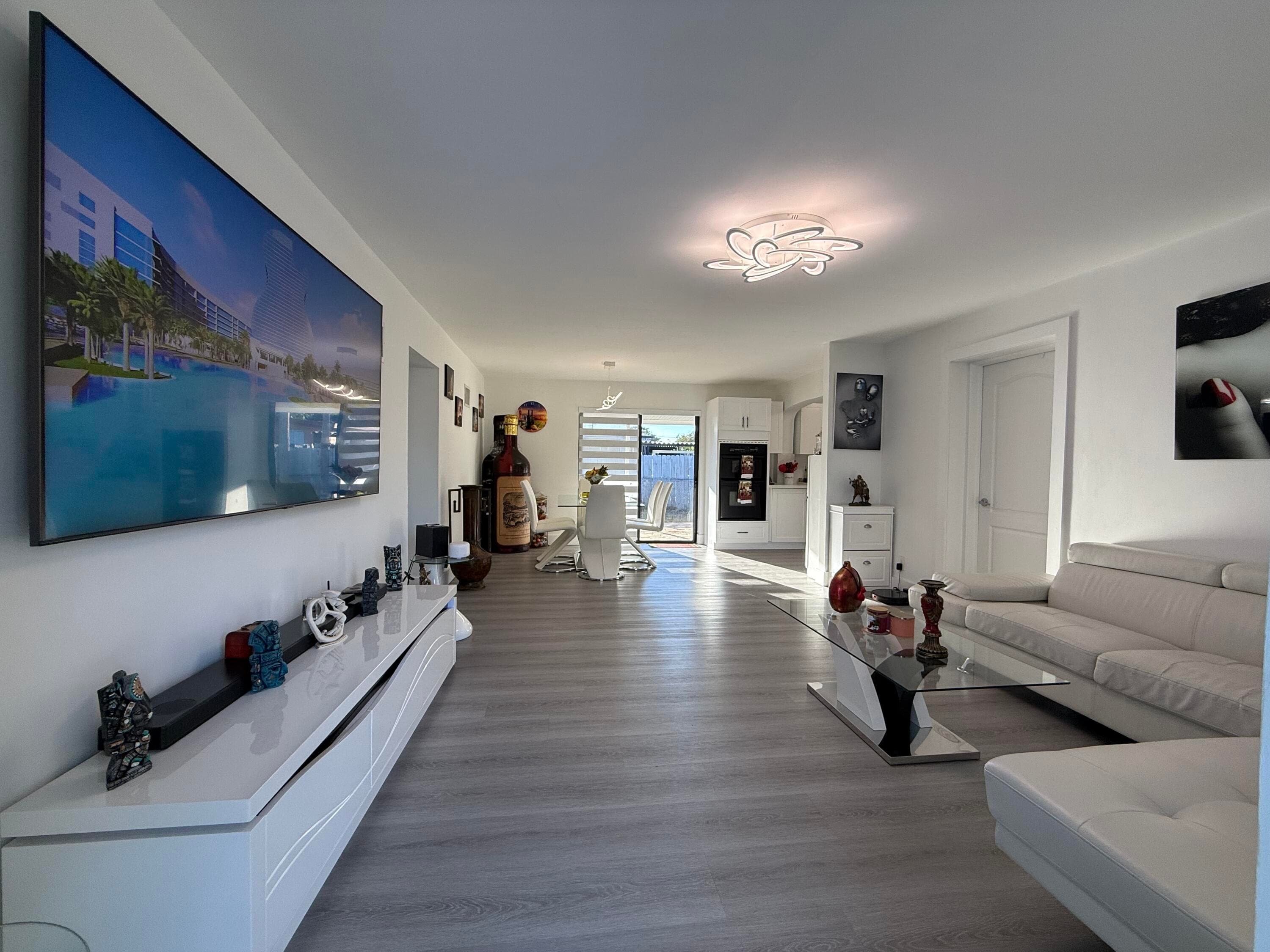 303 NW 28 Way, Fort Lauderdale, FL 33311 — photo 4 of 33