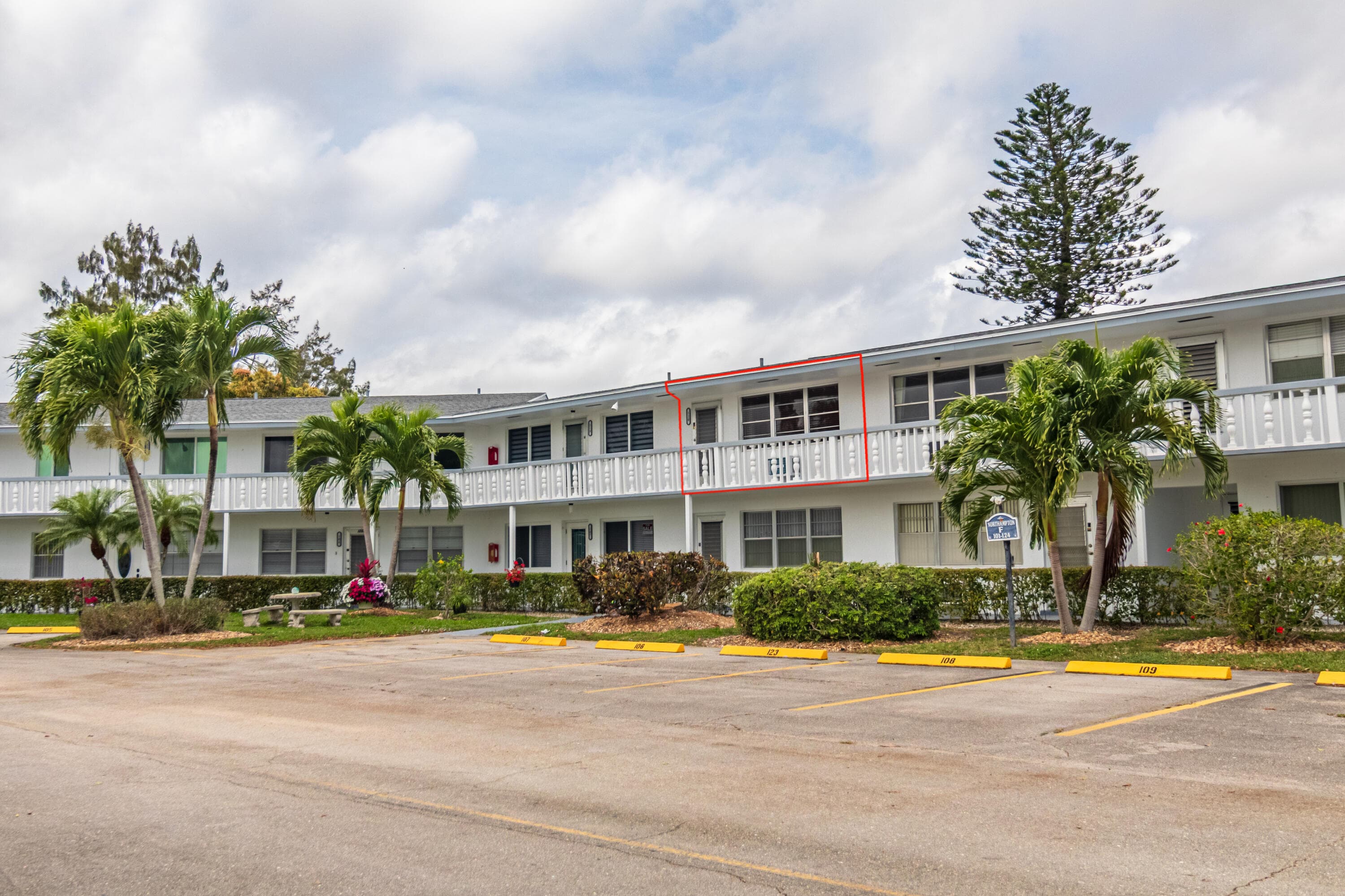 120 Northampton F, West Palm Beach, FL 33417 — photo 4 of 28
