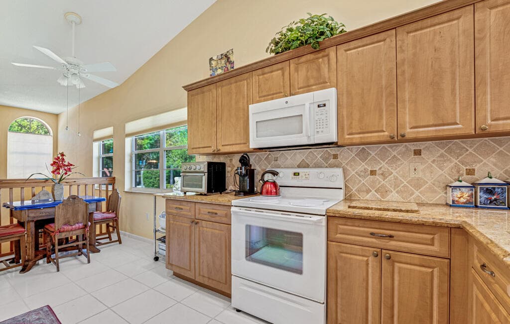 9805 Shadybrook 201 Drive 201, Boynton Beach, FL 33437 — photo 21 of 49