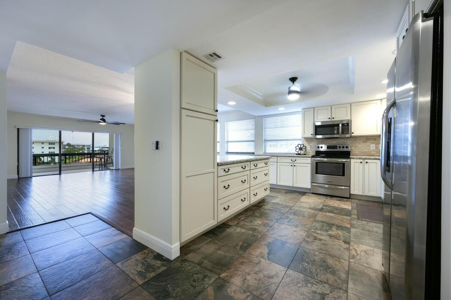 1036 Us Highway 1 315, North Palm Beach, FL 33408 — photo 3 of 34
