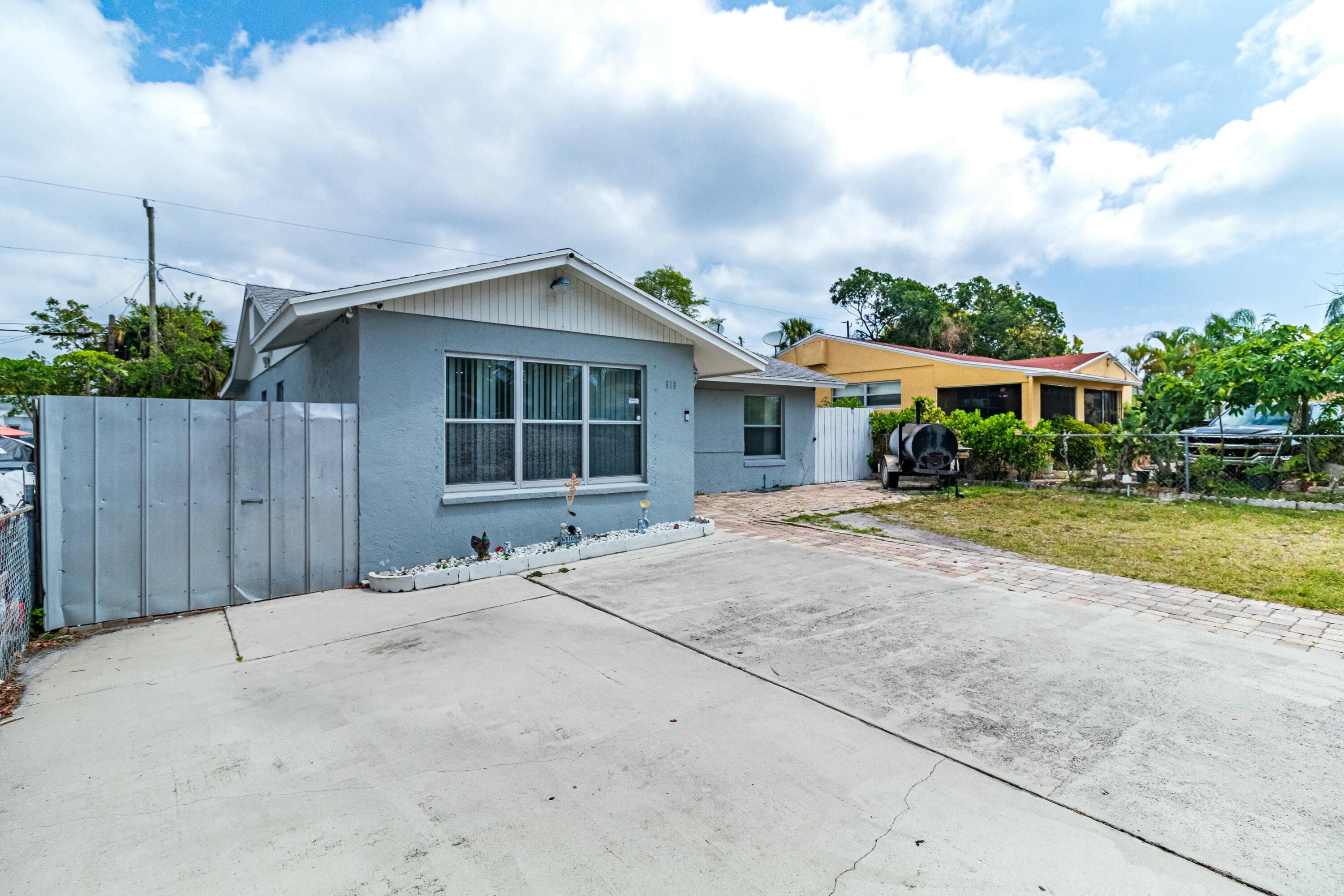 513 El Vedado, West Palm Beach, FL 33405 — photo 3 of 27
