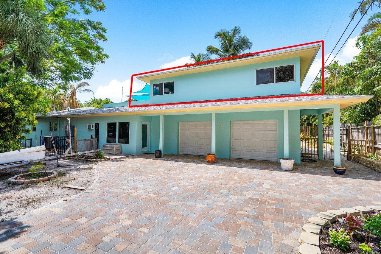 300 SE 7th Avenue, Delray Beach, FL 33483 — photo 1 of 33