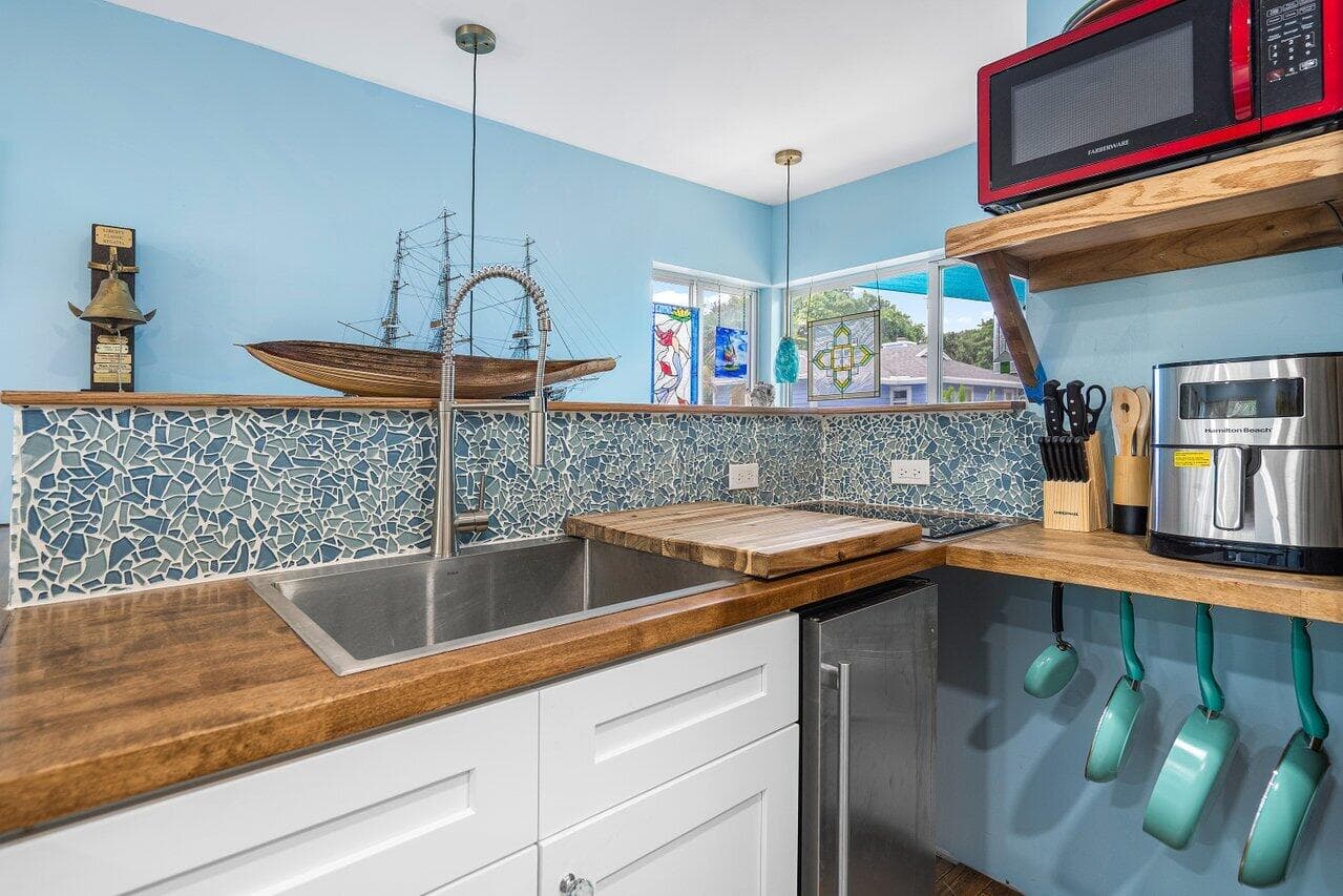 300 SE 7th Avenue, Delray Beach, FL 33483 — photo 18 of 33