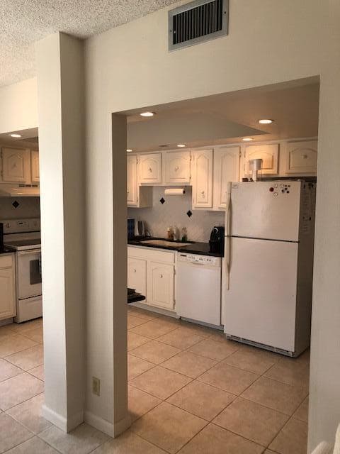 6895 Willow Wood Drive 1055, Boca Raton, FL 33434 — photo 9 of 18