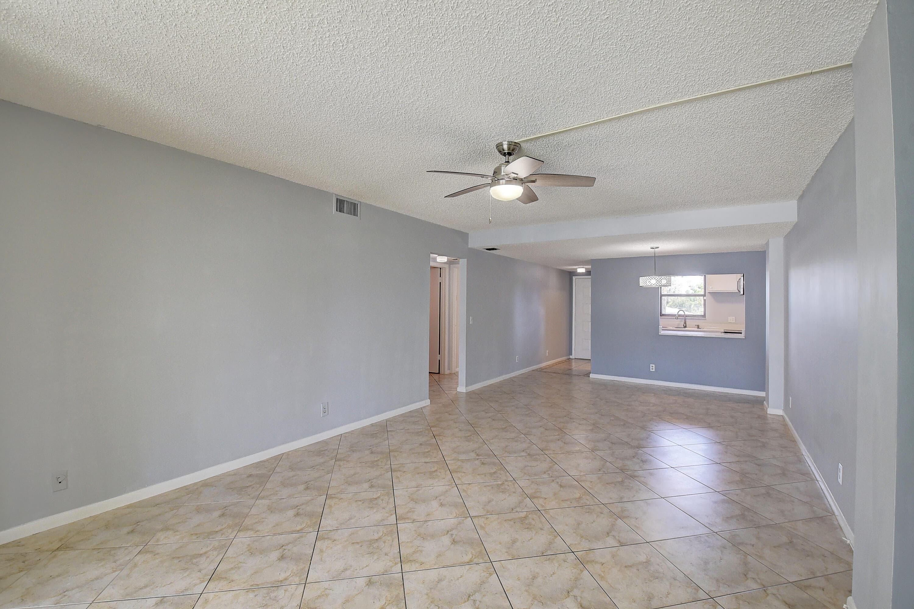 890 N Federal Highway 206, Lantana, FL 33462 — photo 13 of 37