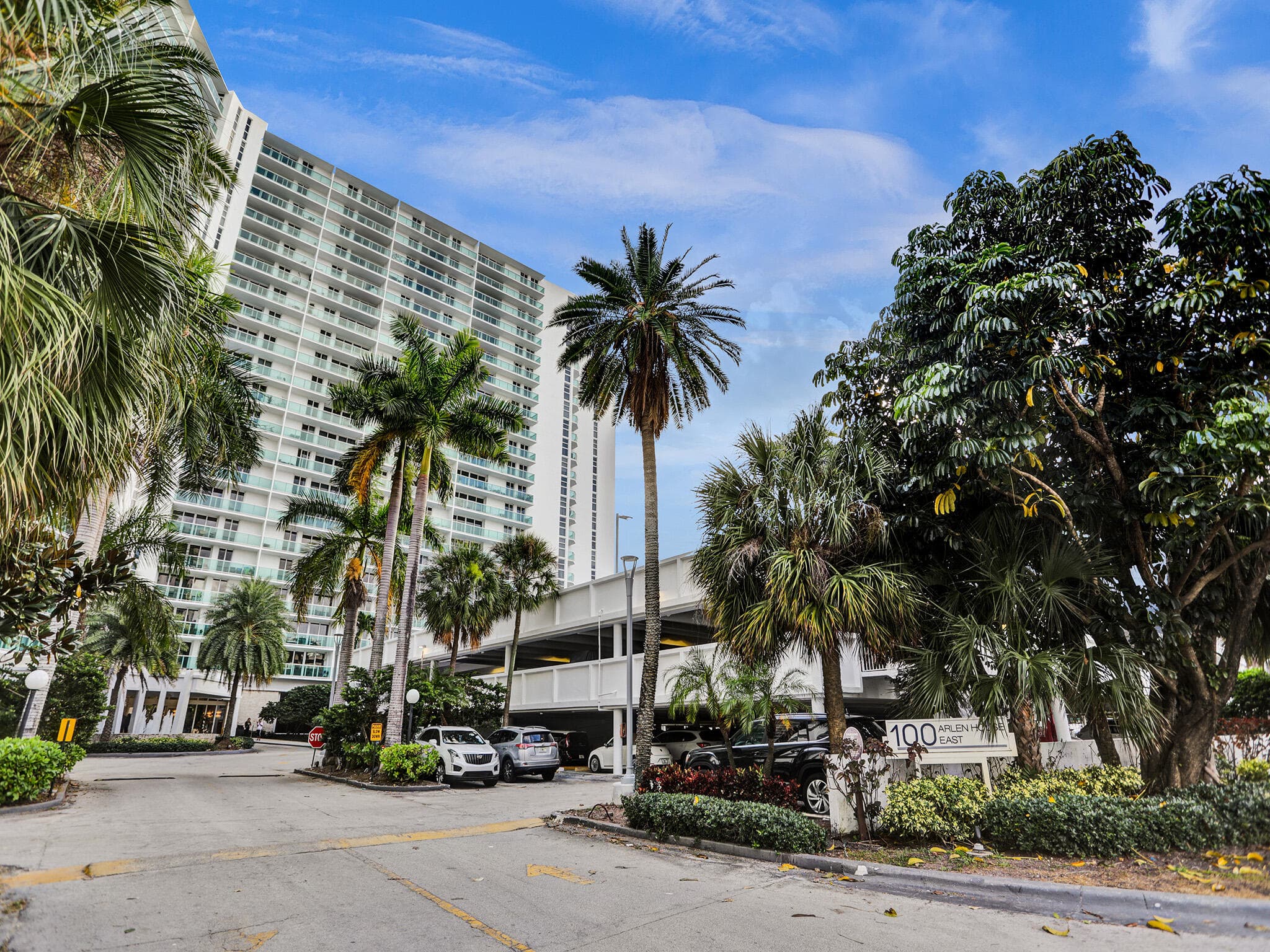 100 Bayview Drive 1125, Sunny Isles Beach, FL 33160 — photo 19 of 31