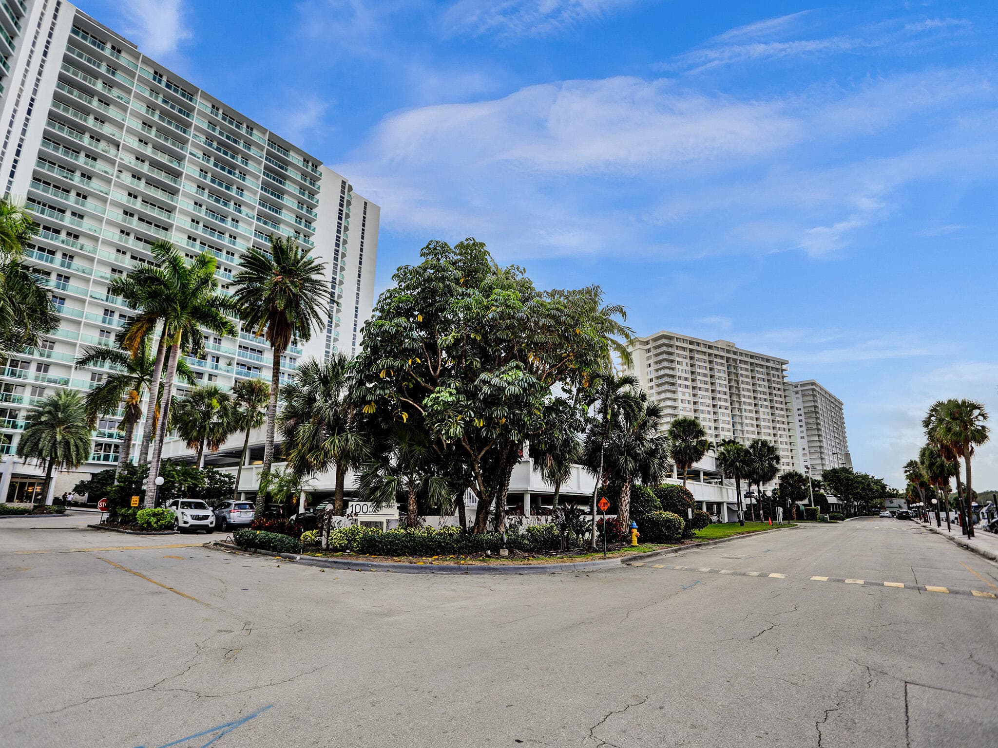 100 Bayview Drive 1125, Sunny Isles Beach, FL 33160 — photo 25 of 31