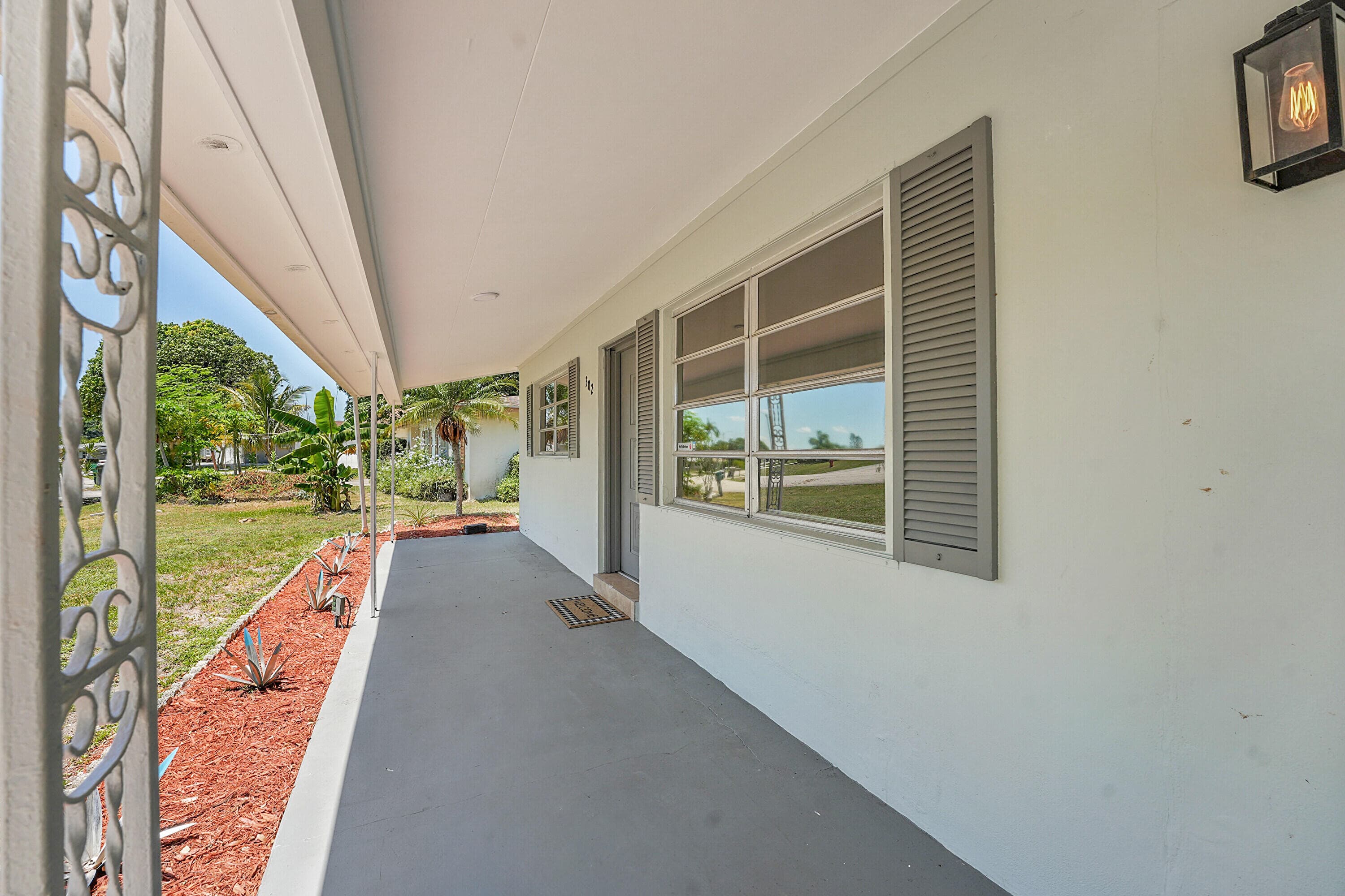 302 W Arbor Avenue, Port St. Lucie, FL 34952 — photo 4 of 25