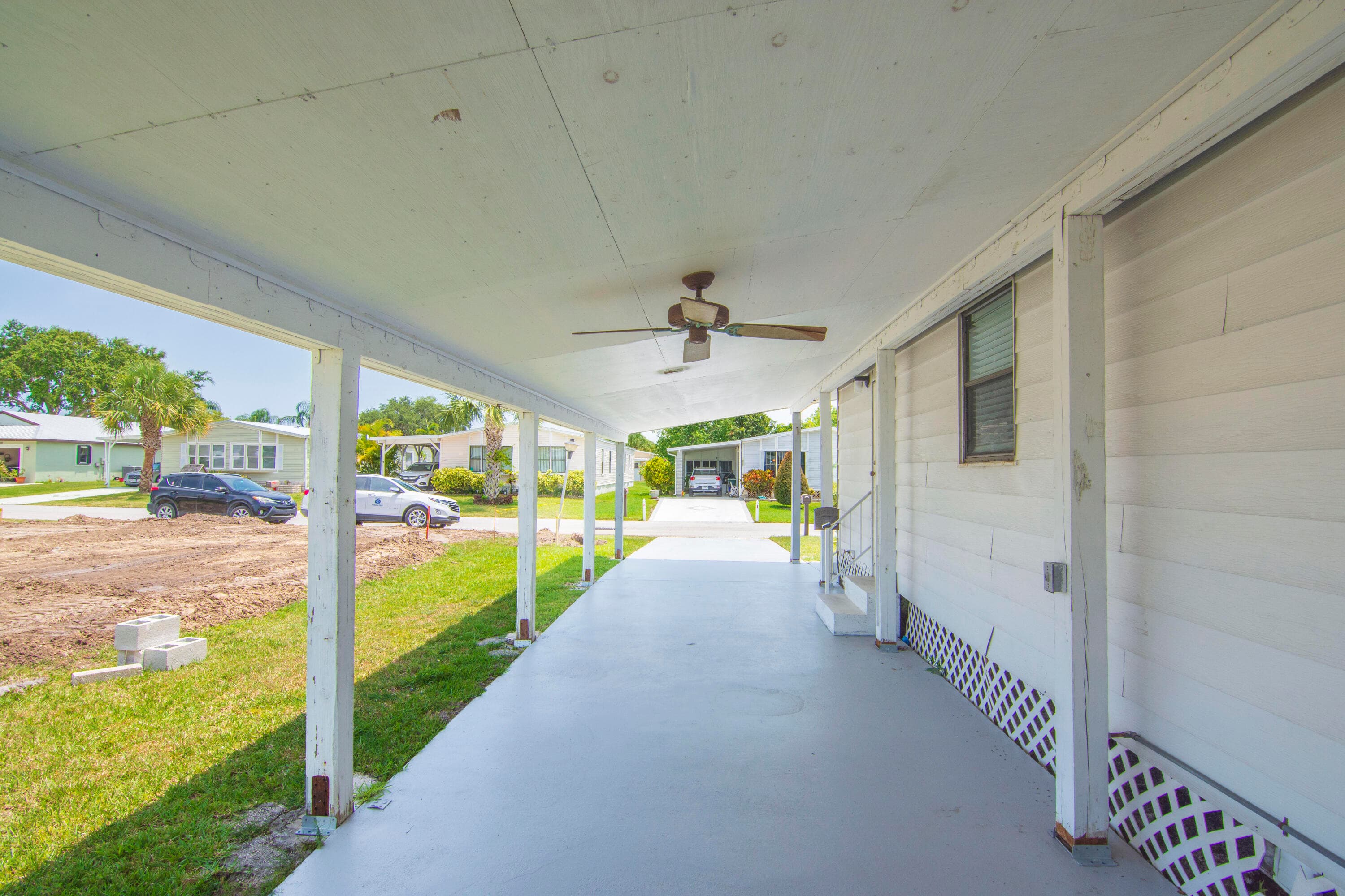 14086 Dalia Avenue, Fort Pierce, FL 34951 — photo 3 of 37