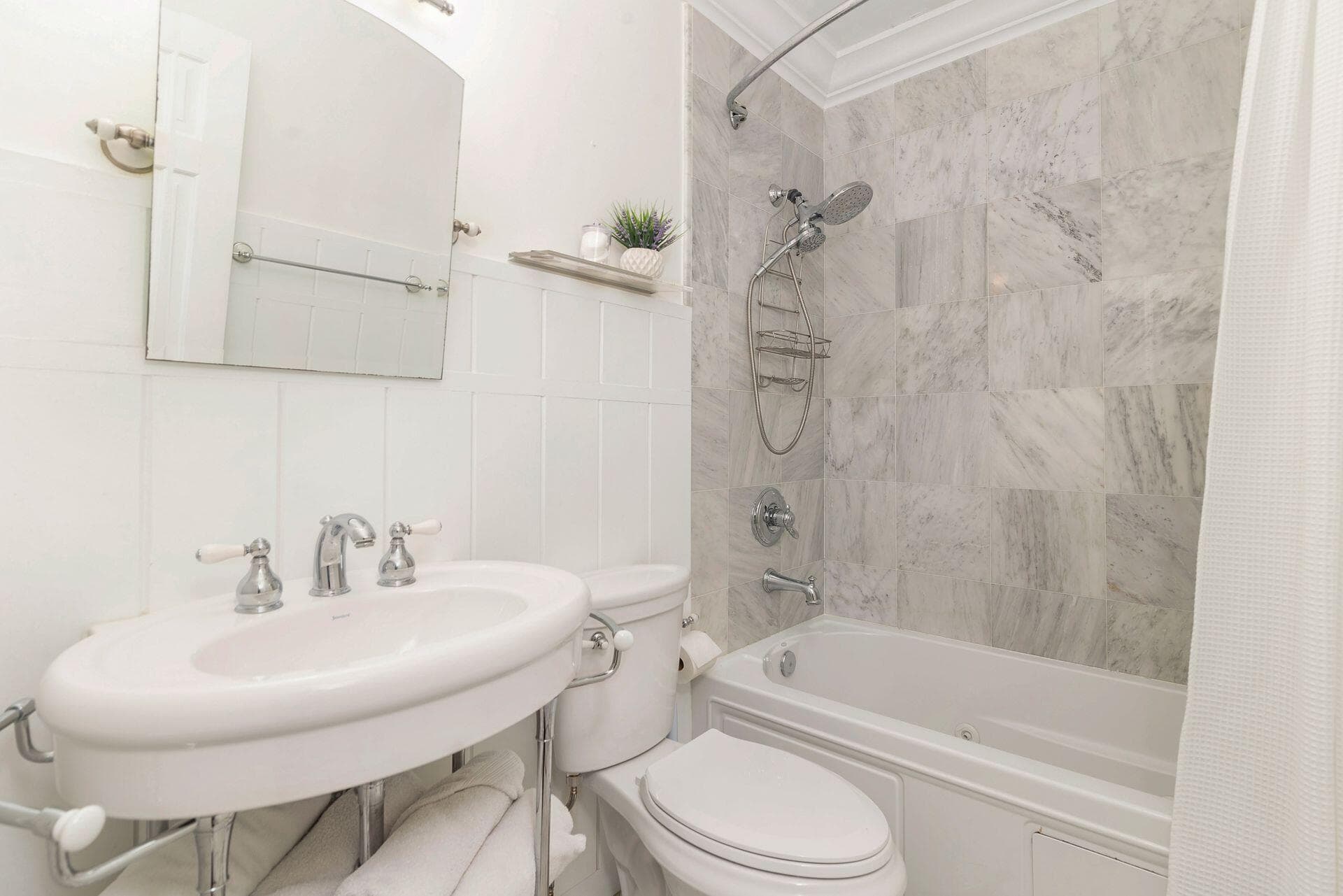 231 Cocoanut Row, Palm Beach, FL 33480 — photo 16 of 27