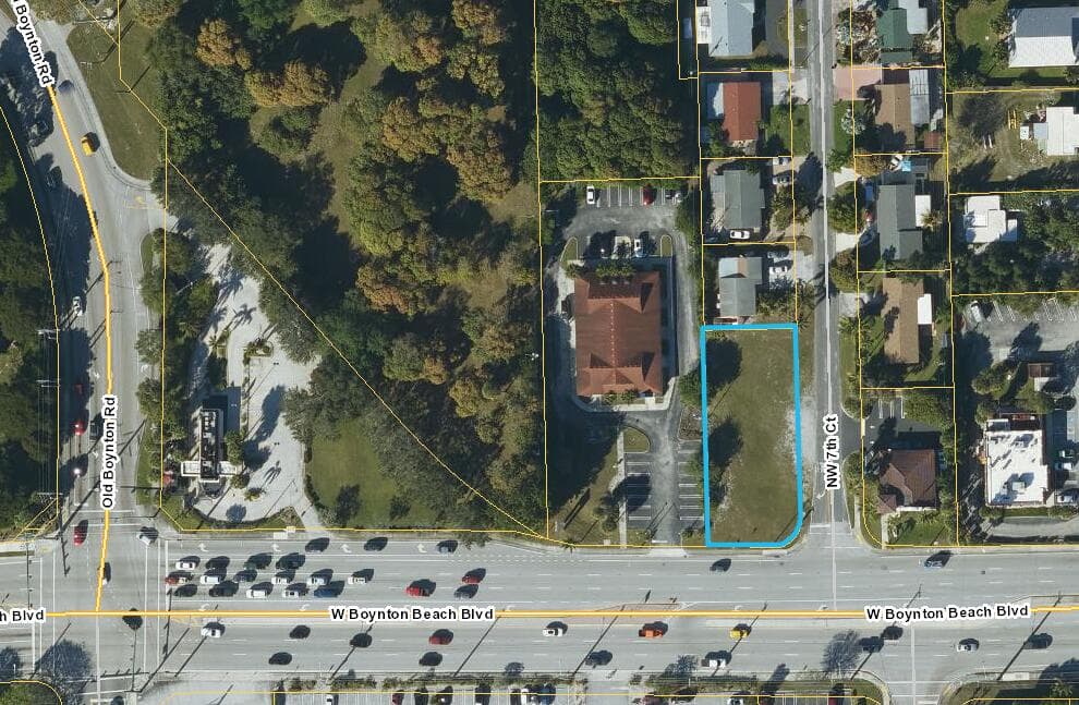 711 W Boynton Beach Boulevard, Boynton Beach, FL 33426 — photo 1 of 4