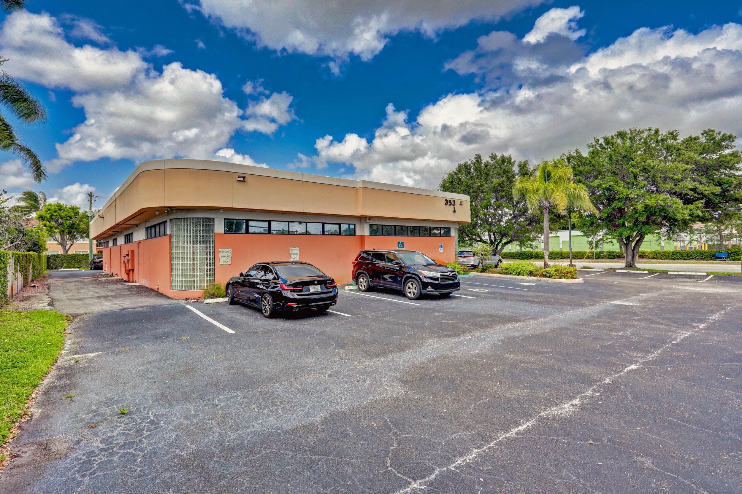 3537 Forest Hill Boulevard, West Palm Beach, FL 33406 — photo 10 of 107