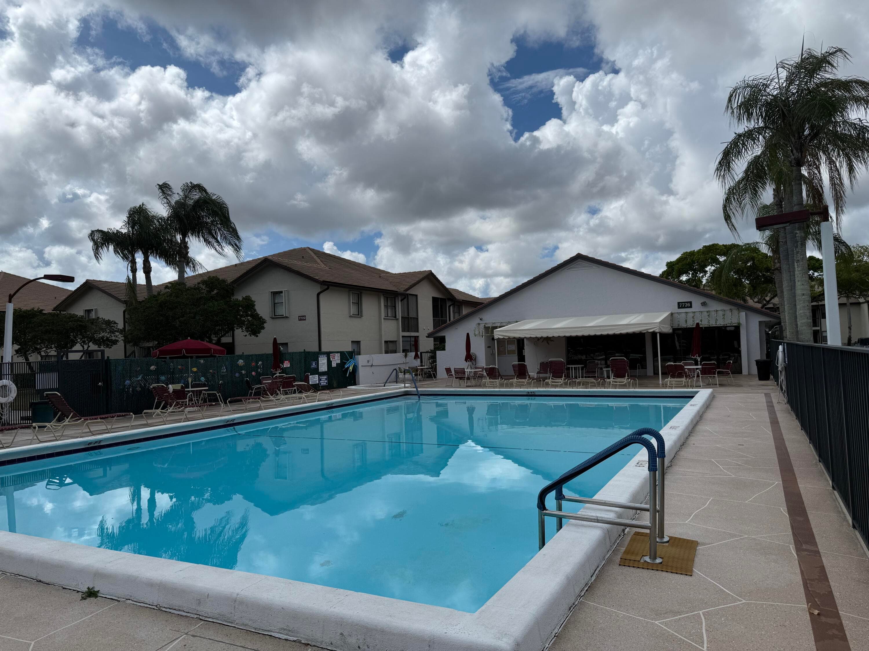 4760 Lucerne Lakes Boulevard 206, Lake Worth, FL 33467 — photo 18 of 19