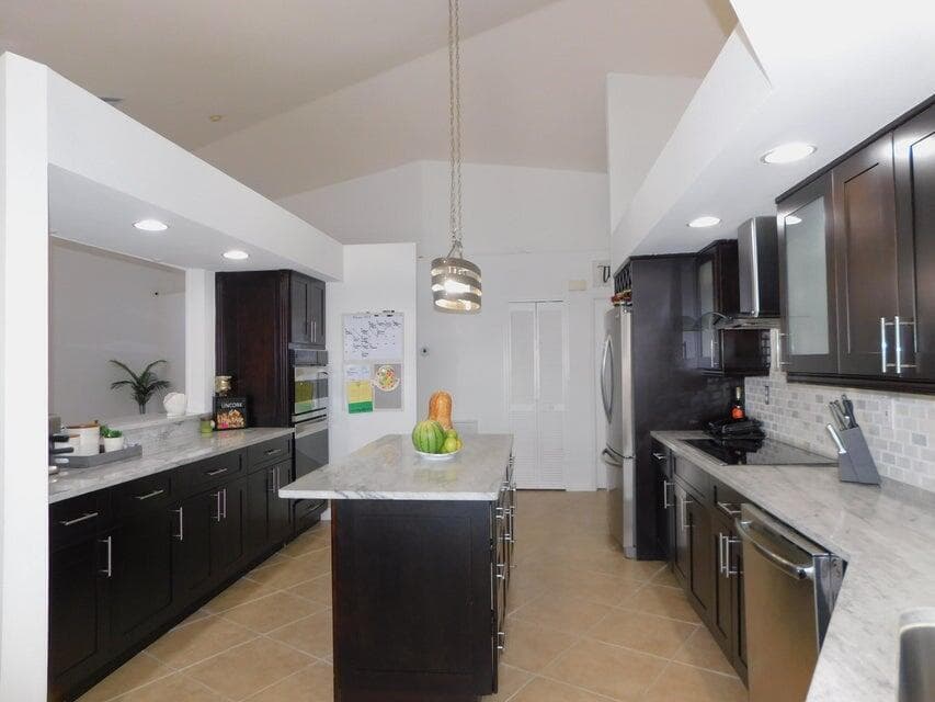 680 Manhattan Street E, Lehigh Acres, FL 33974 — photo 8 of 27