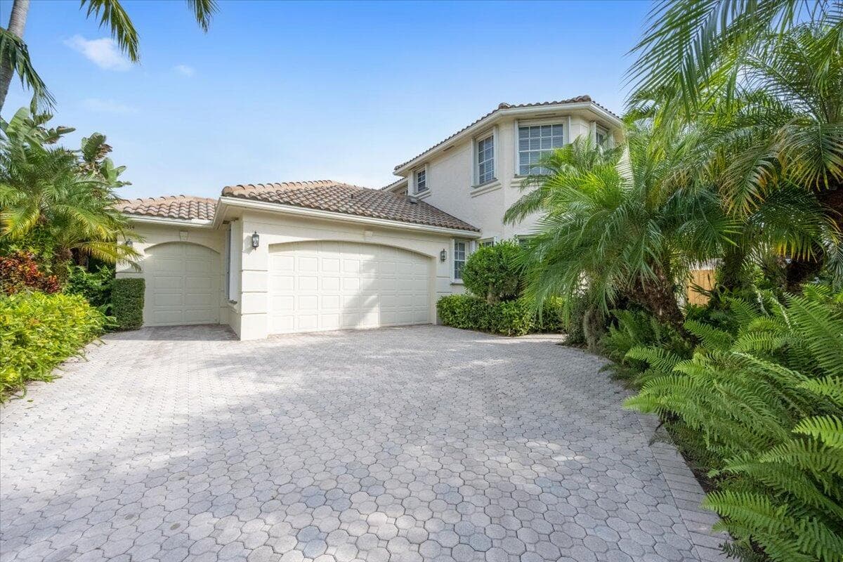 2514 Players Court, Wellington, FL 33414 — photo 1 of 30