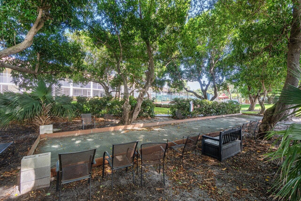 103 Half Moon Circle E2, Hypoluxo, FL 33462 — photo 38 of 43