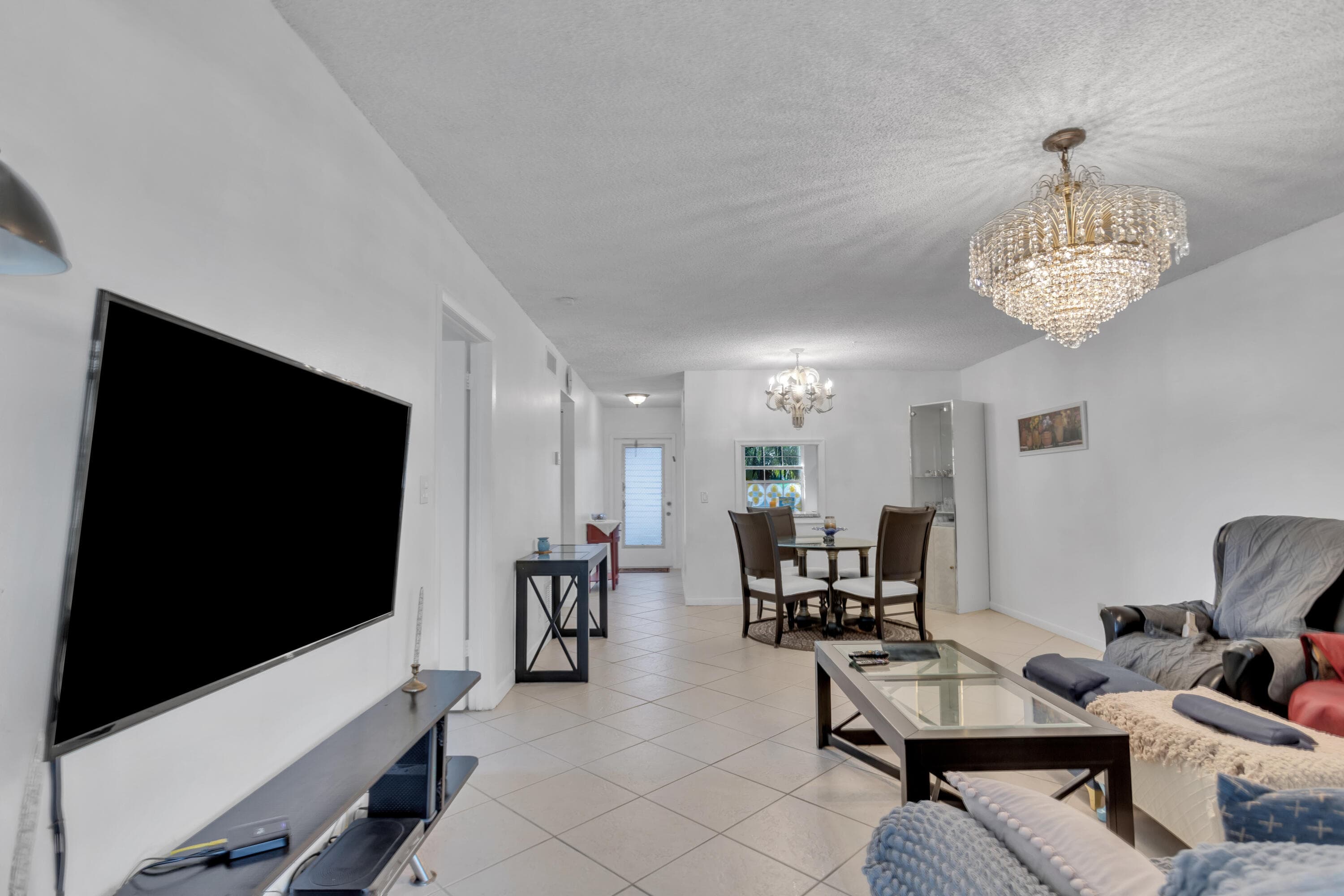 857 Worcester B Lane B, Lake Worth, FL 33467 — photo 4 of 40