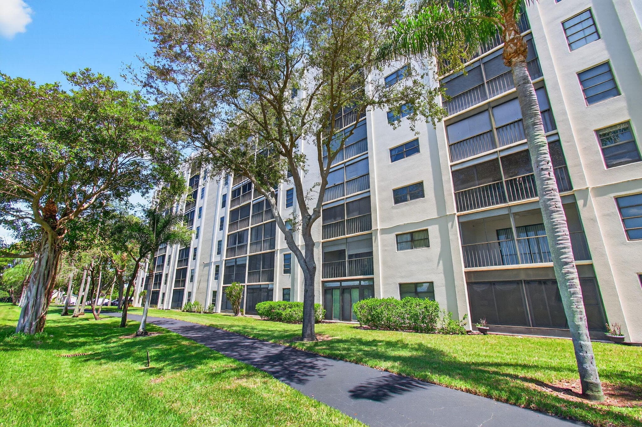 7290 Kinghurst Drive 405, Delray Beach, FL 33446 — photo 54 of 92