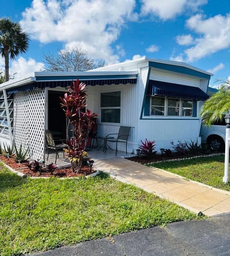 415 Gardenia Court, Deerfield Beach, FL 33442 — photo 1 of 18