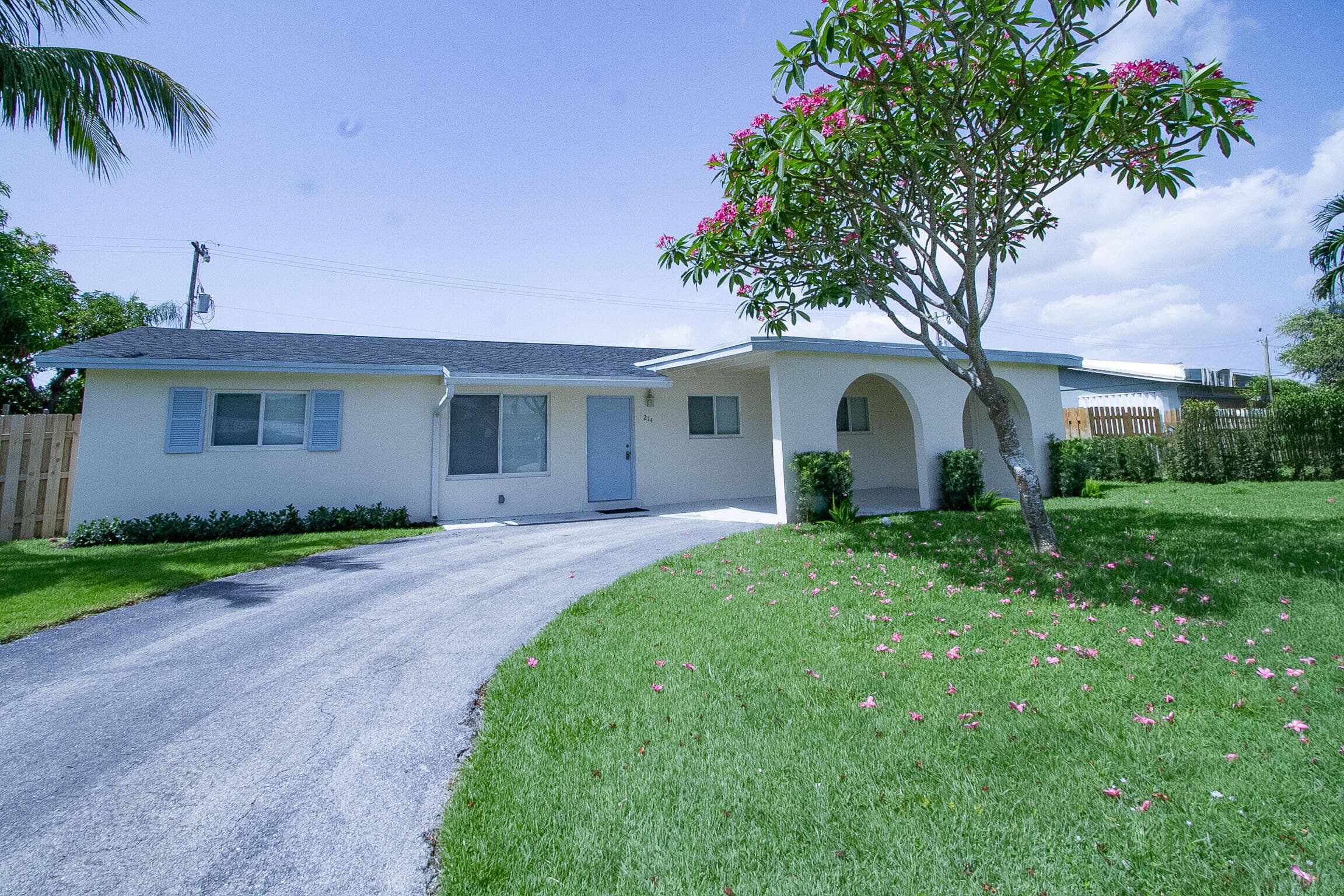 214 SW 3rd Street, Boca Raton, FL 33432 — photo 1 of 53