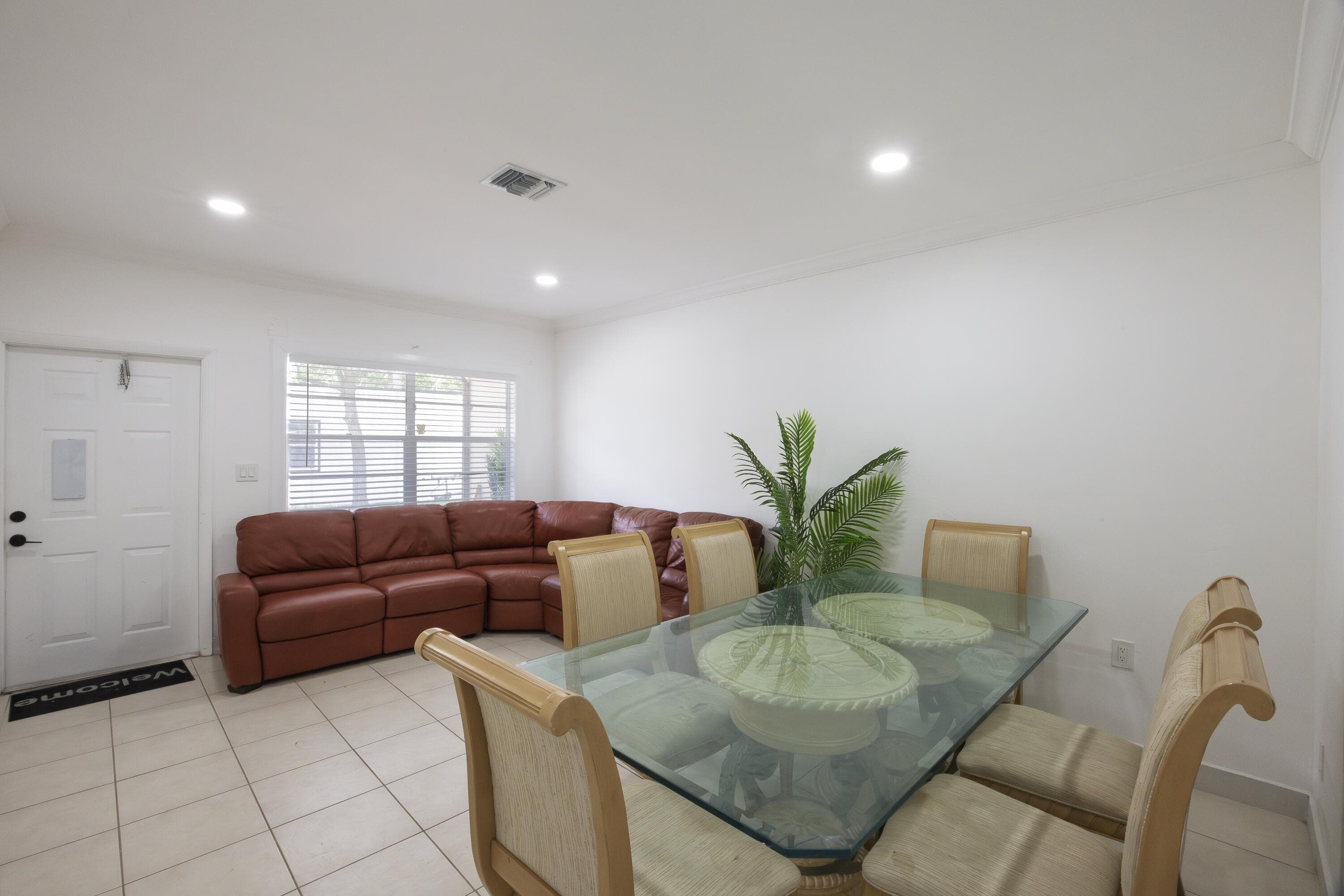 4591 Purdy Lane 2, West Palm Beach, FL 33415 — photo 3 of 10