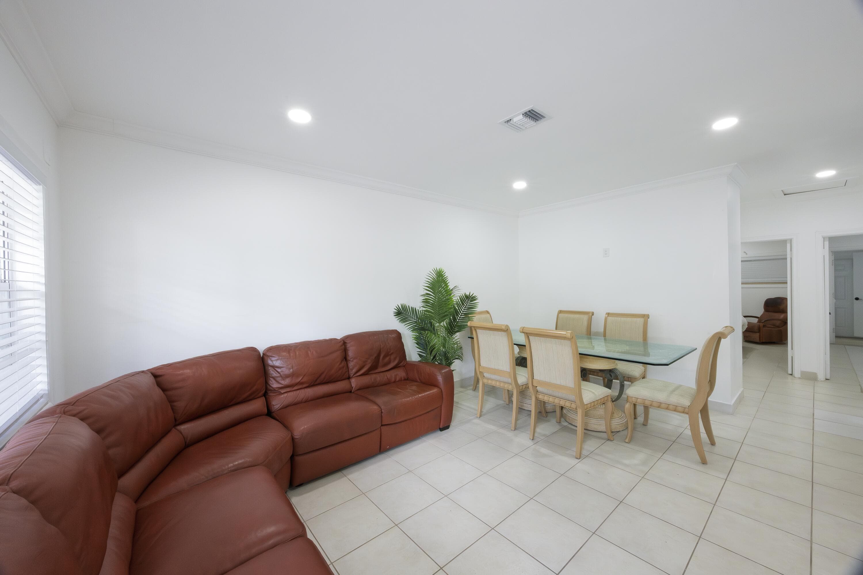 4591 Purdy Lane 2, West Palm Beach, FL 33415 — photo 2 of 10