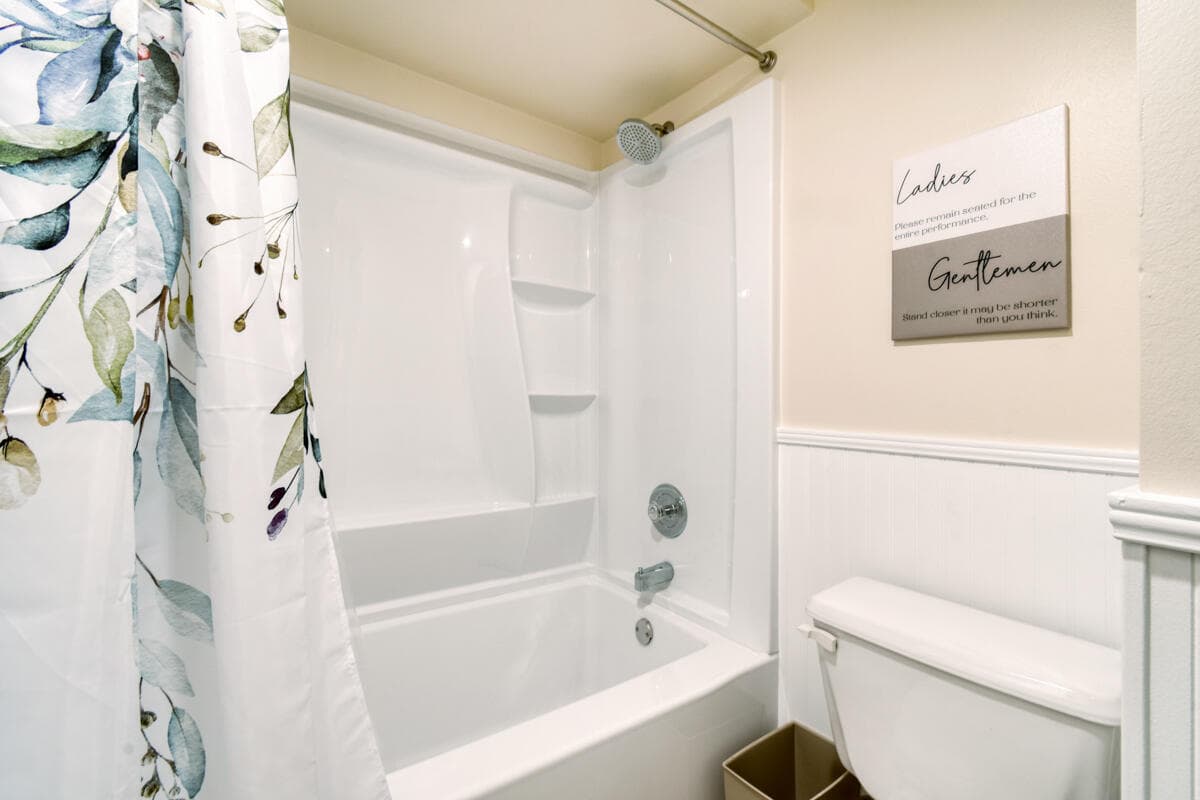 630 6th Terrace, Palm Beach Gardens, FL 33418 — photo 28 of 56