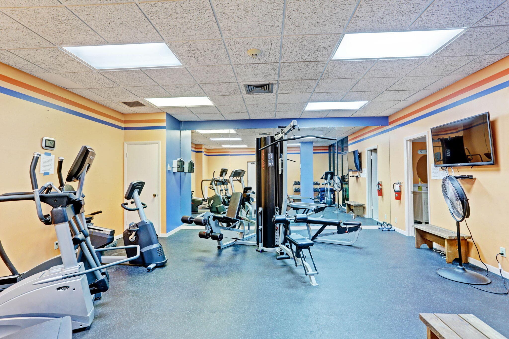 336 Golfview Road 905, North Palm Beach, FL 33408 — photo 43 of 51
