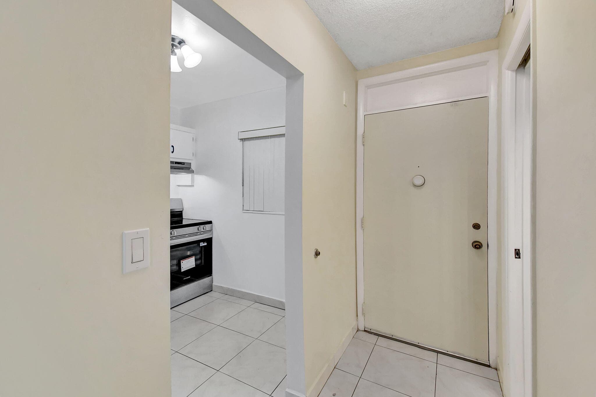 3090 NW 46th Avenue 105c, Lauderdale Lakes, FL 33313 — photo 29 of 42