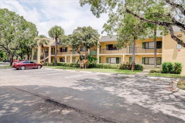 1104 Meadows Circle, Boynton Beach, FL 33436 — photo 1 of 27