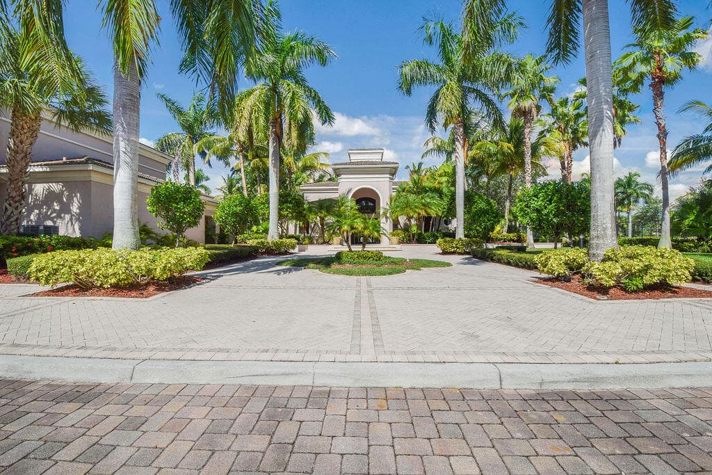 2727 Anzio Court 307, Palm Beach Gardens, FL 33410 — photo 37 of 44
