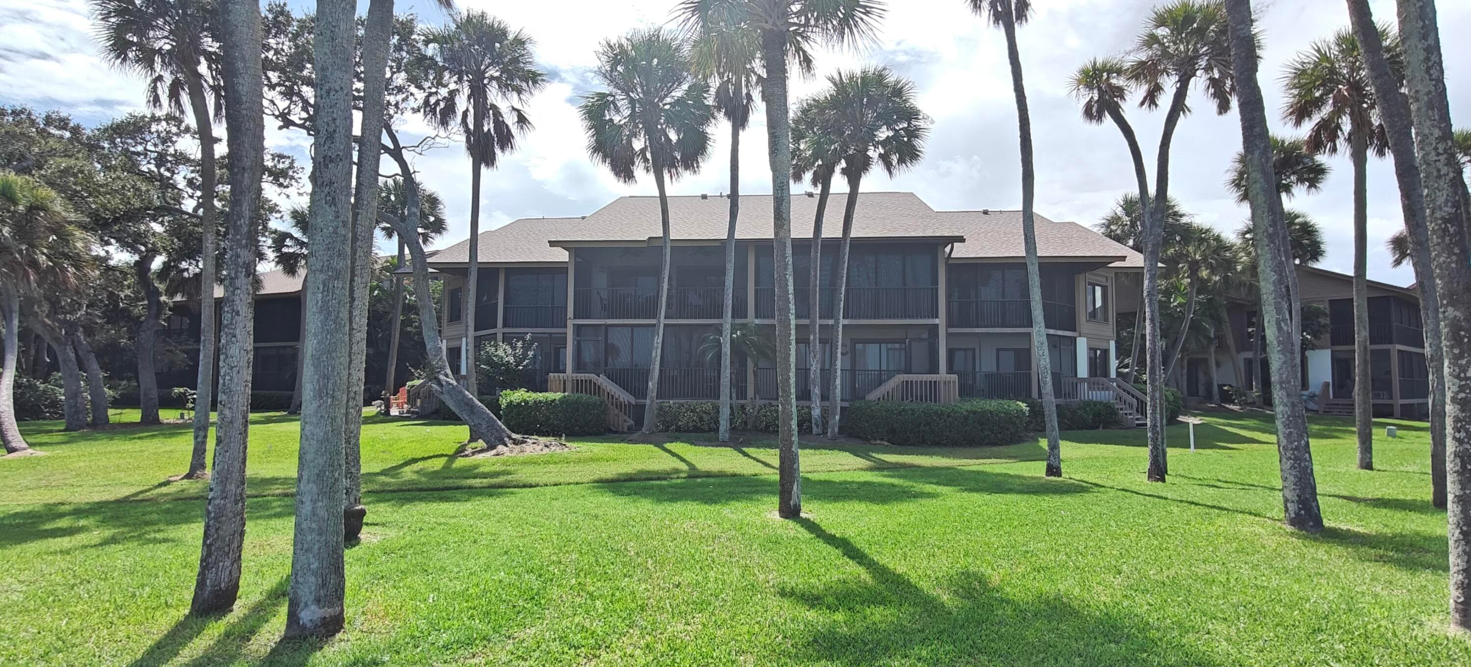 233 NE Edgewater Drive 203, Stuart, FL 34996 — photo 4 of 30