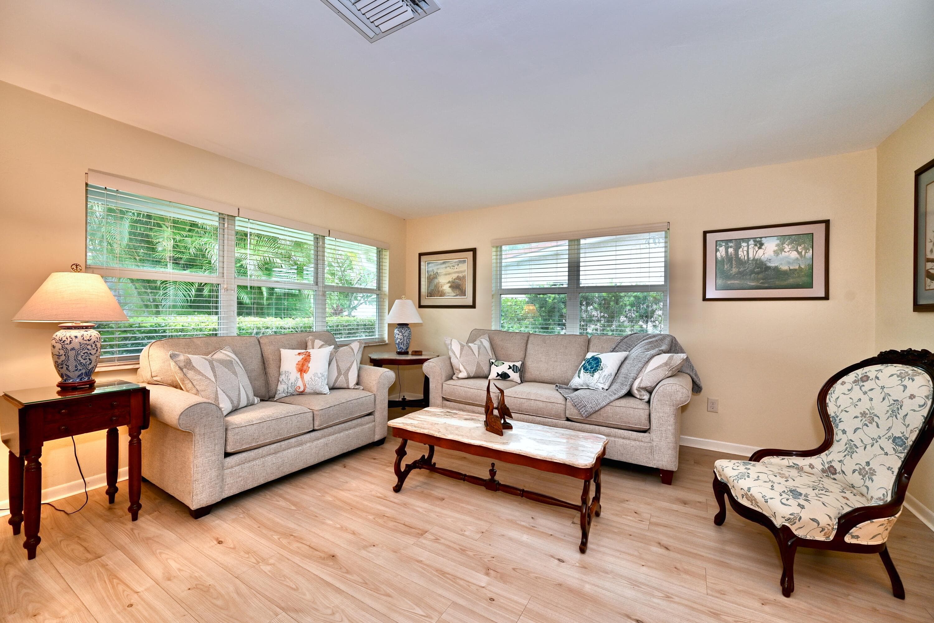 129 Alhambra Place, West Palm Beach, FL 33405 — photo 7 of 41