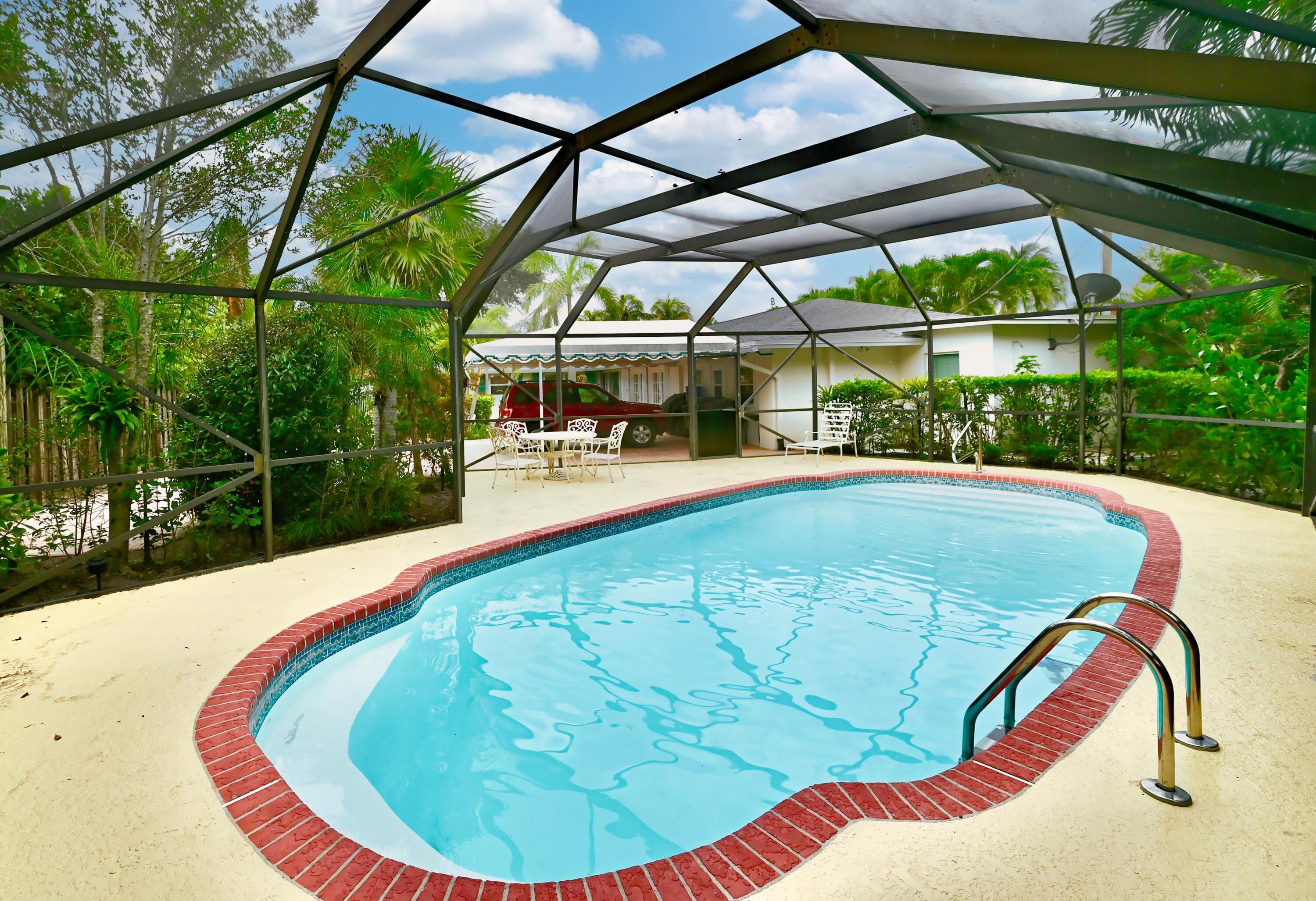 129 Alhambra Place, West Palm Beach, FL 33405 — photo 35 of 41