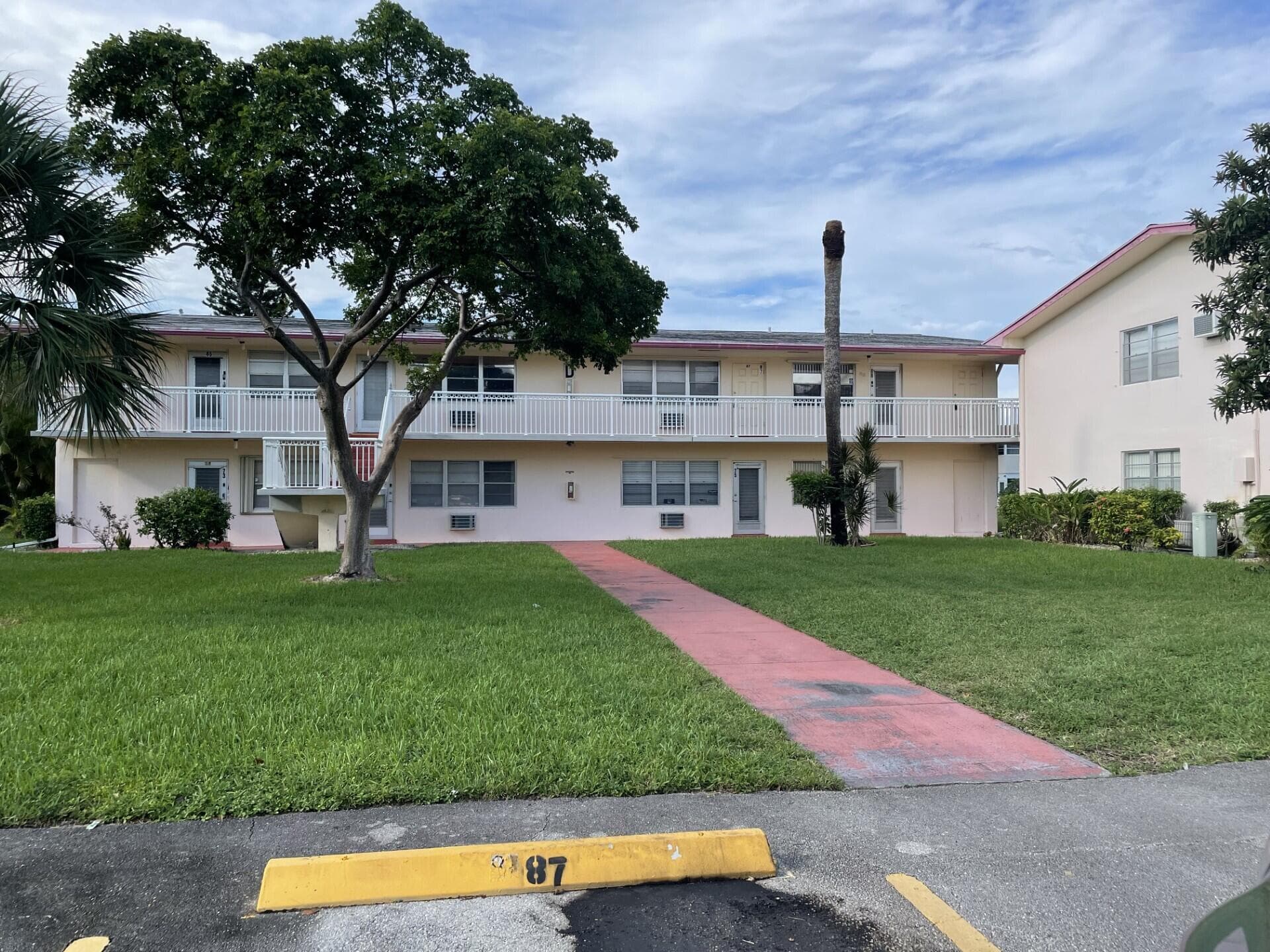 75 Waltham D, West Palm Beach, FL 33417 — photo 1 of 1